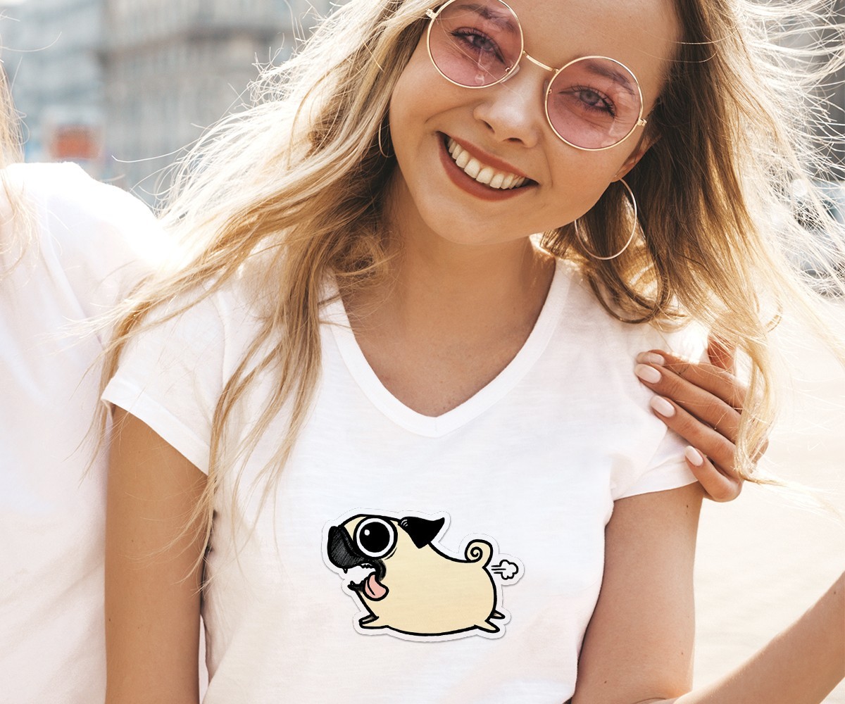 

Футболка для девочек, белая с принтом "Mops". Рост 140 см (9, 10, 11 лет) TM WallZoo. 100% хлопок.