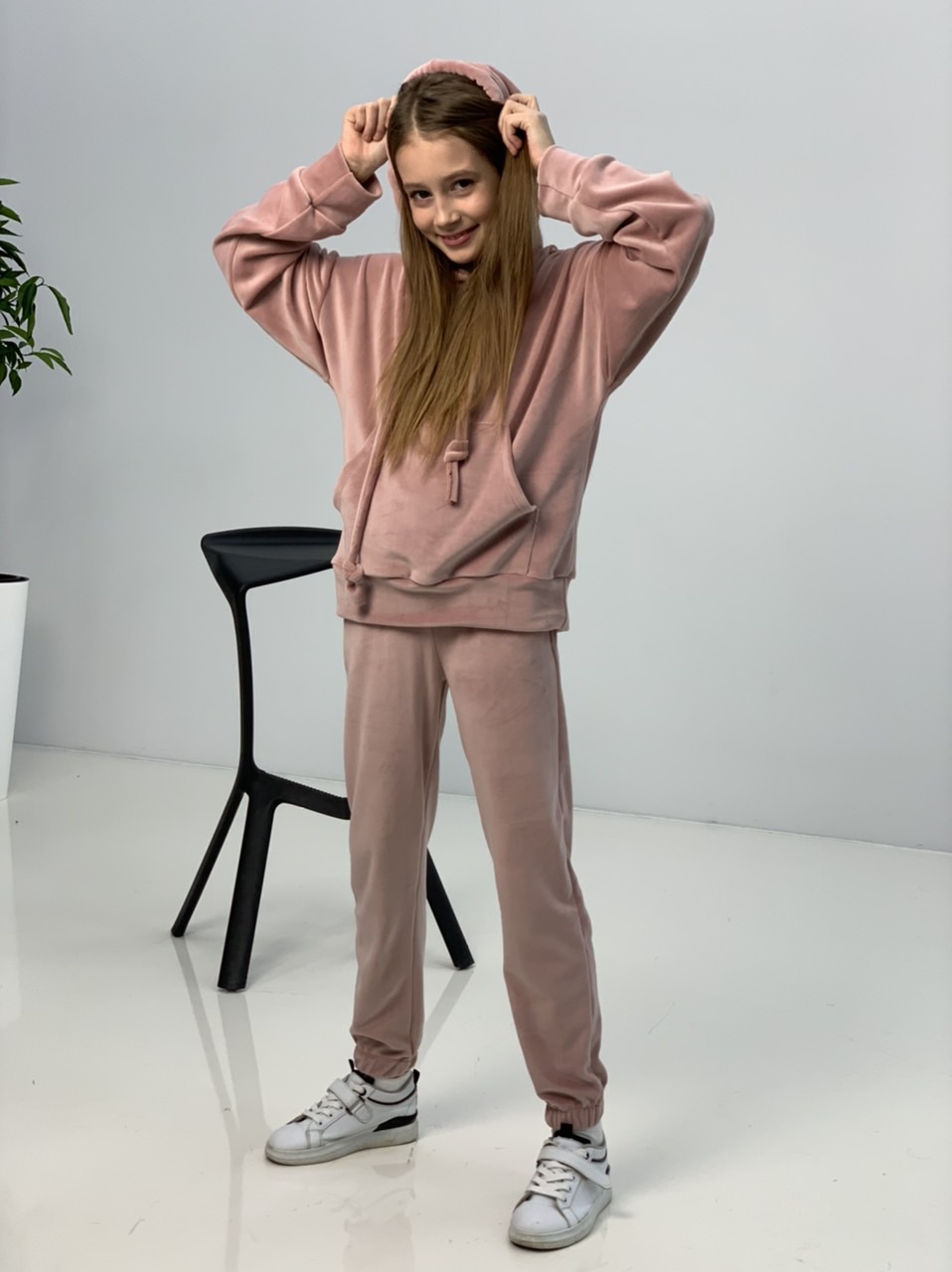 

Велюровый костюм для девочек, Артикул: AS5482 (164 СМ)