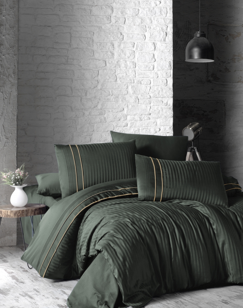 

Постельное белье Deluxe Satin 200 х 220 см Stripe Style Dark Green First Choice k-31100