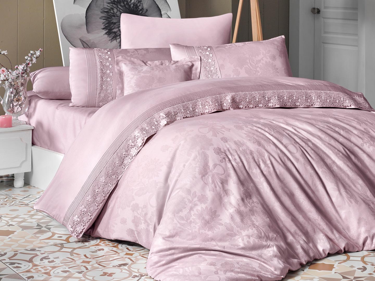 

Постельное белье V.I.P Satin Moonlight 200 х 220 см Buhara Powder First Choice k-1937-13