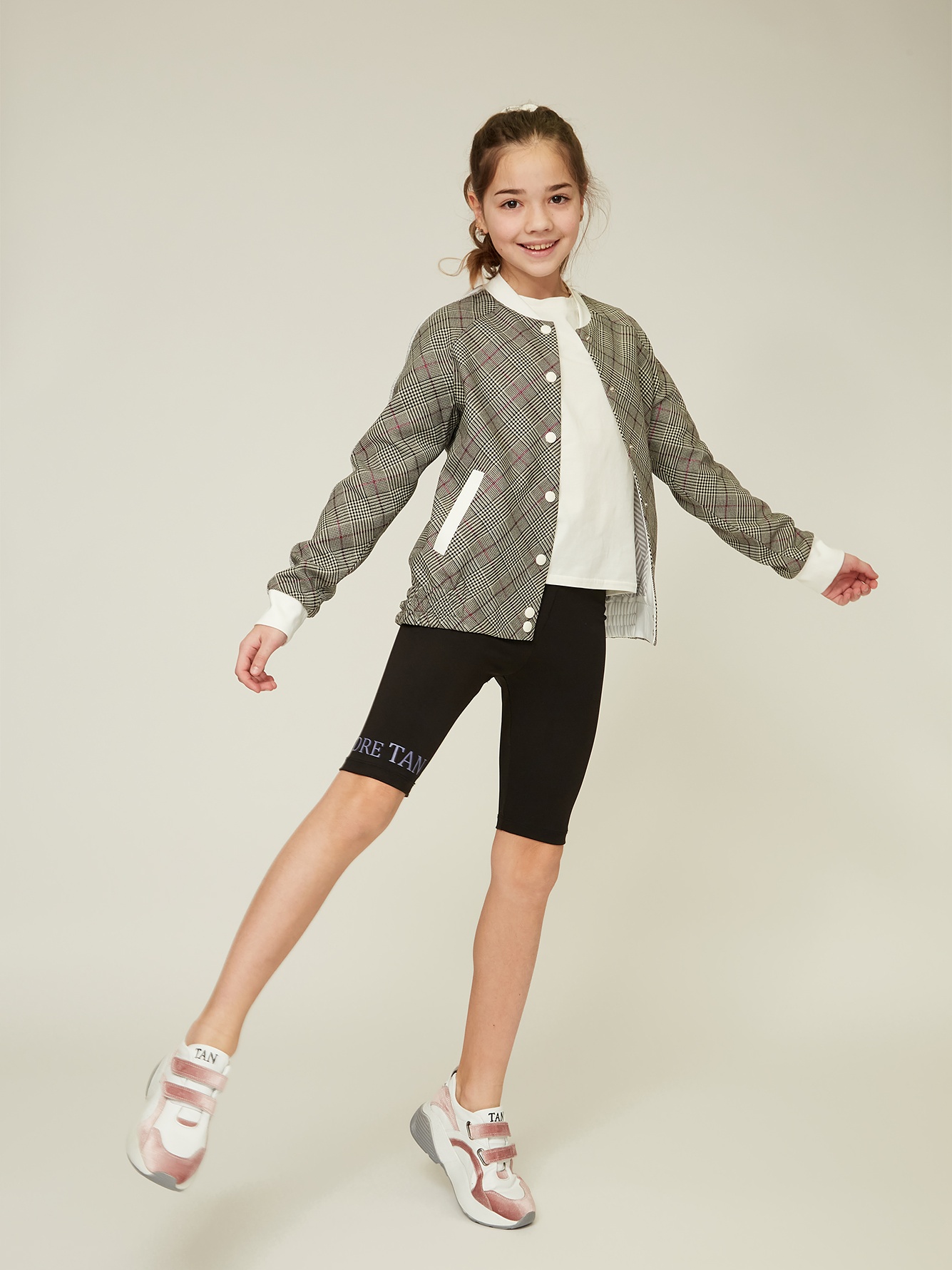 

Бомбер ANDRE TAN Kids K60013 116-122 см Серо-Розовый