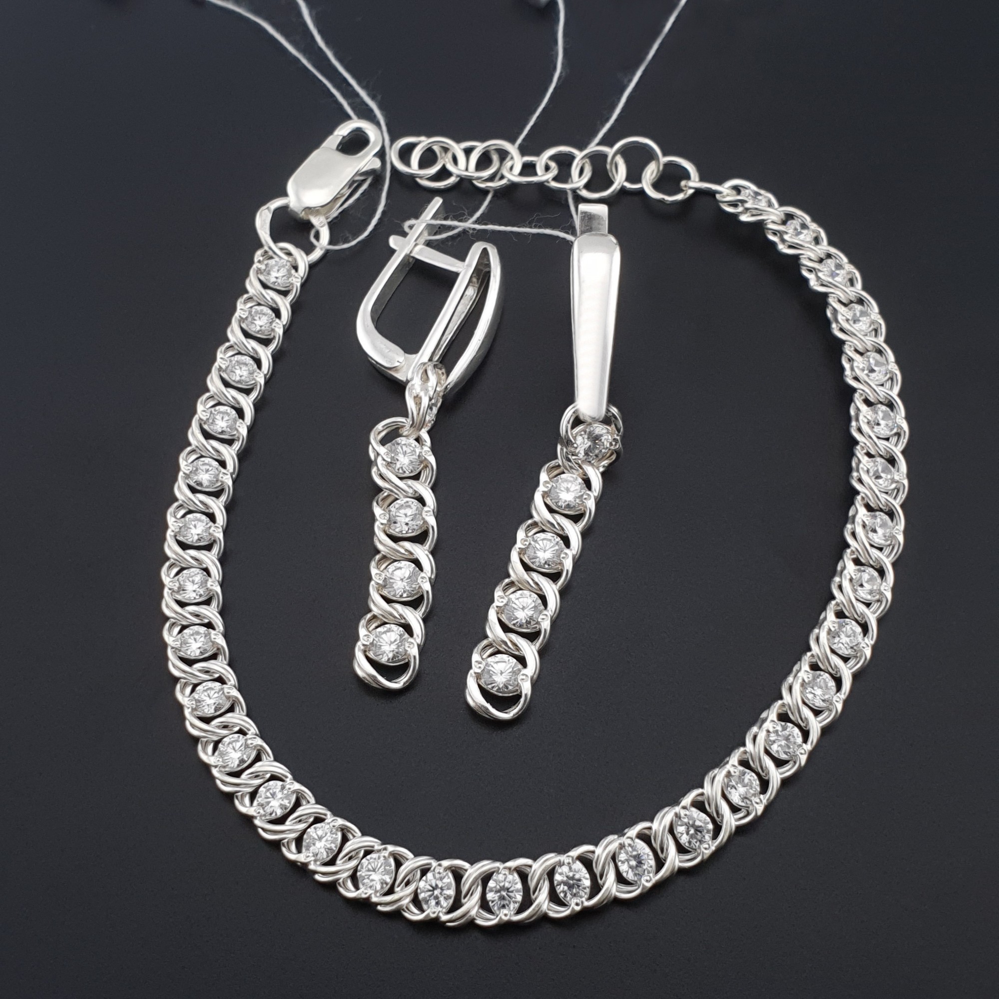 

Комплект серебряный браслет регулируемый с камнями и серьги Харьков Цепь арабка с английским замком 2229+5804-арабески