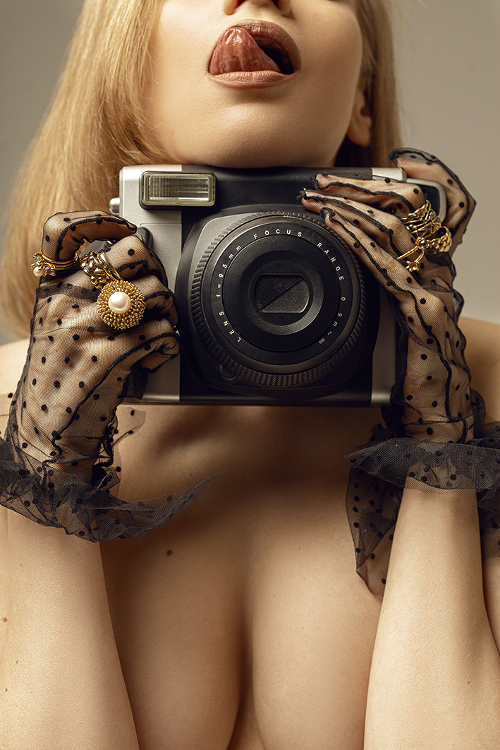 

Картина KAPLUN Lace gloves 80 х 120 см