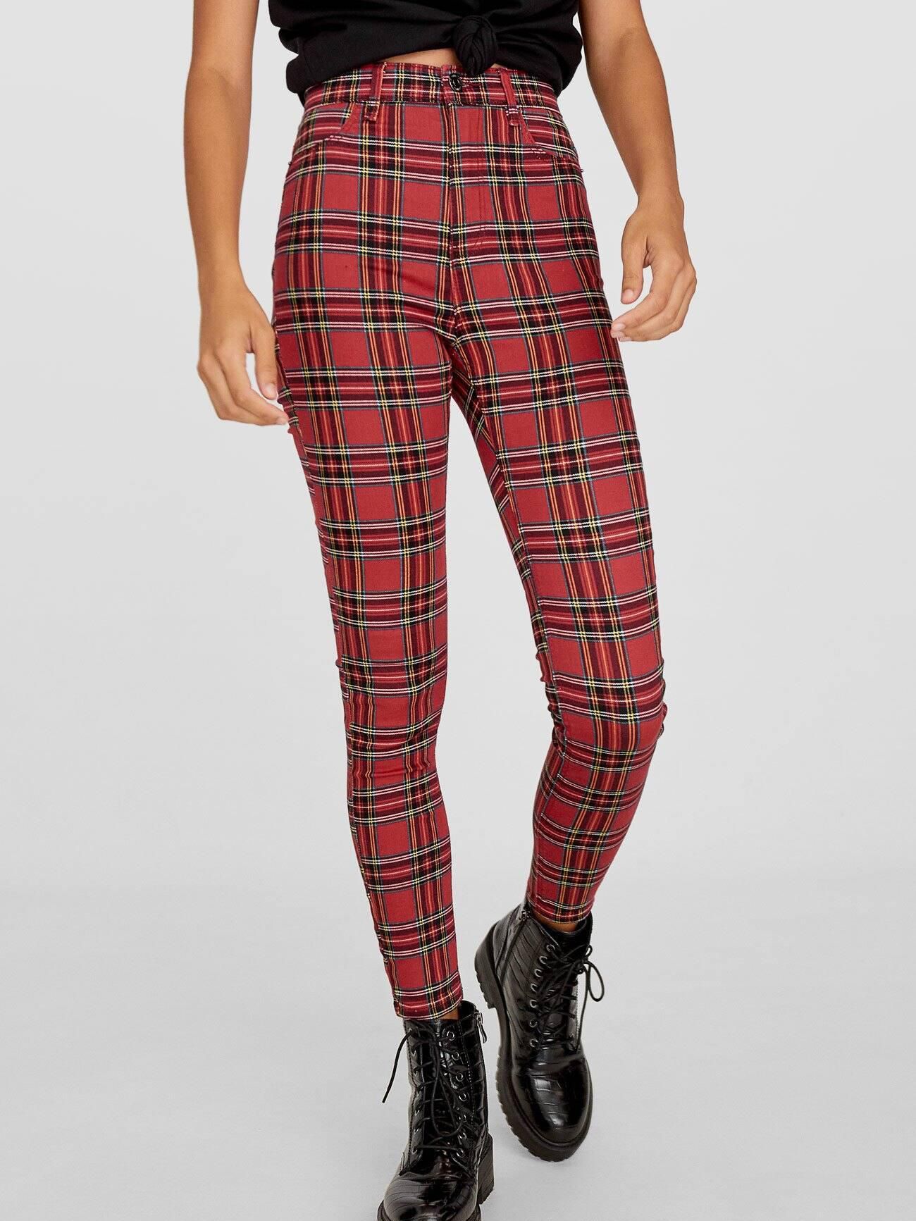 

Брюки Stradivarius 4500/821/100-ABCZ 44 Бордовые