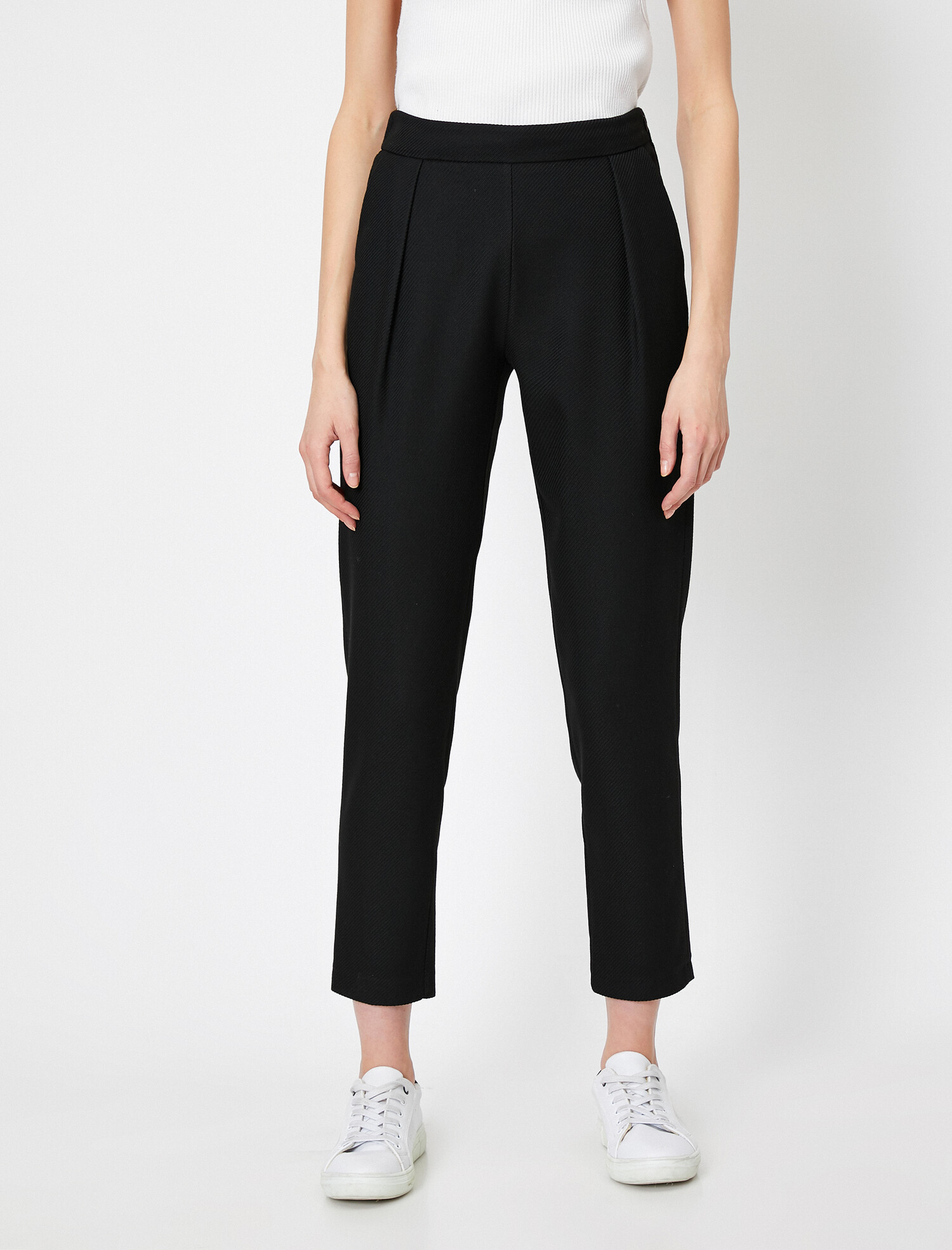 

Брюки Koton 0KAK42180UW-999 40 Black