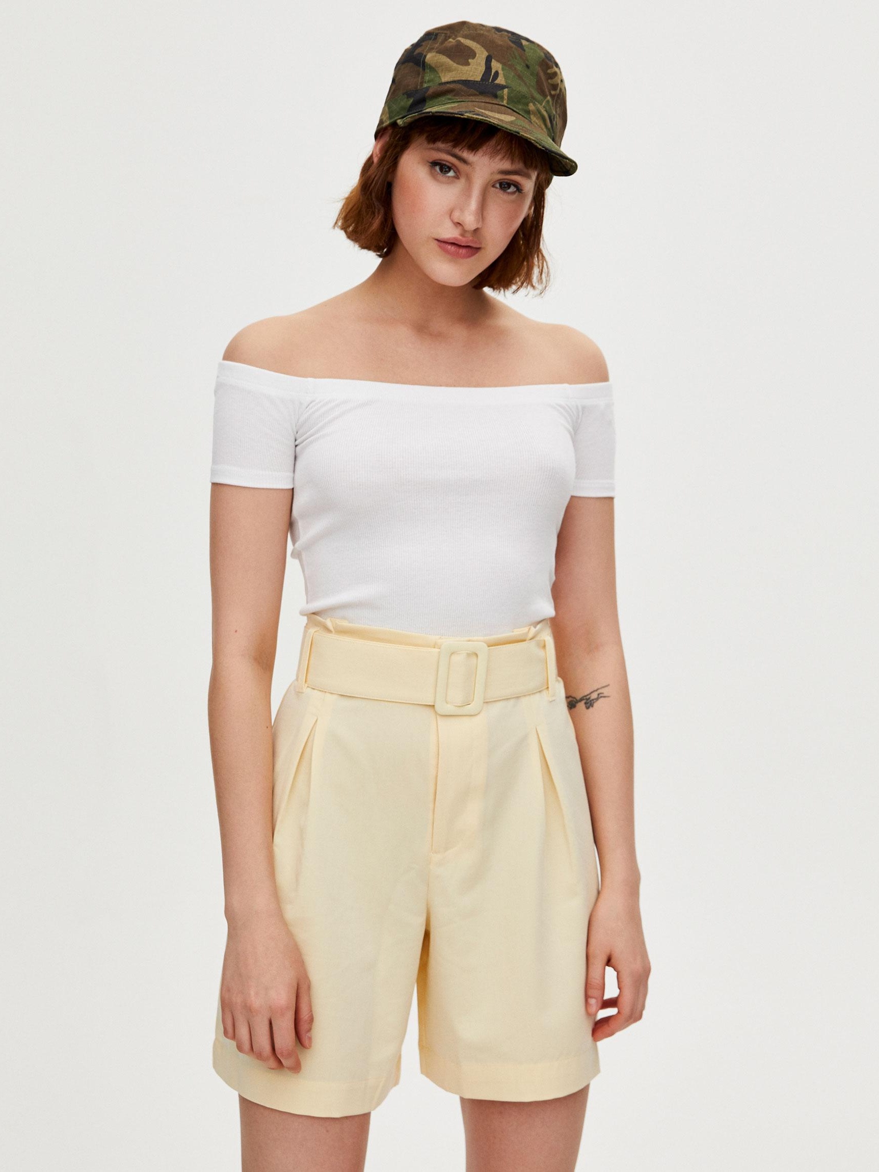 

Топ Pull & Bear 5244/382/250-ACTS M Белый