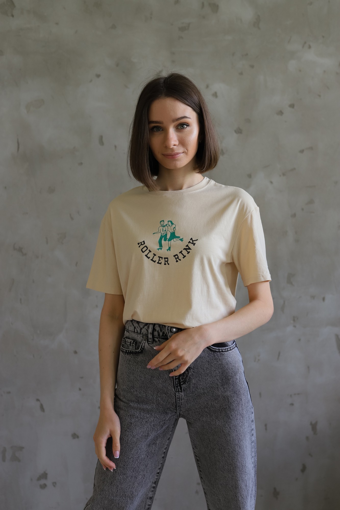 

Футболка SunDi Rolling Rink ONE SIZE Бежевая