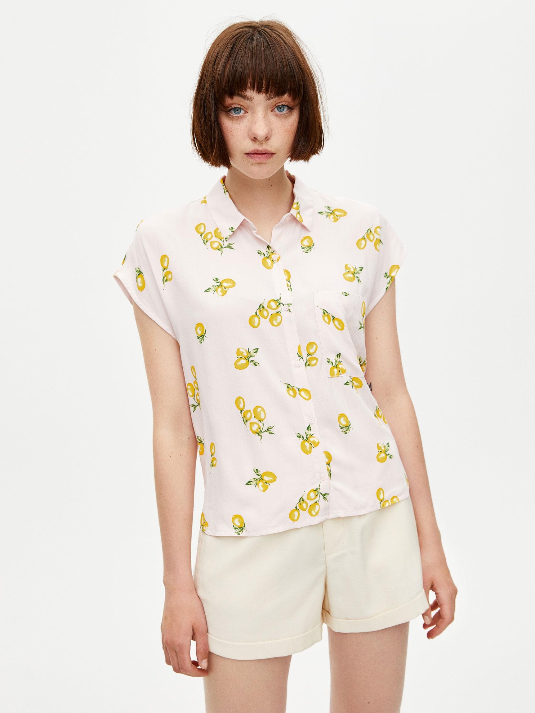 

Блузка Pull & Bear 9474/301/622-ABCD XS Розовая с разноцветным