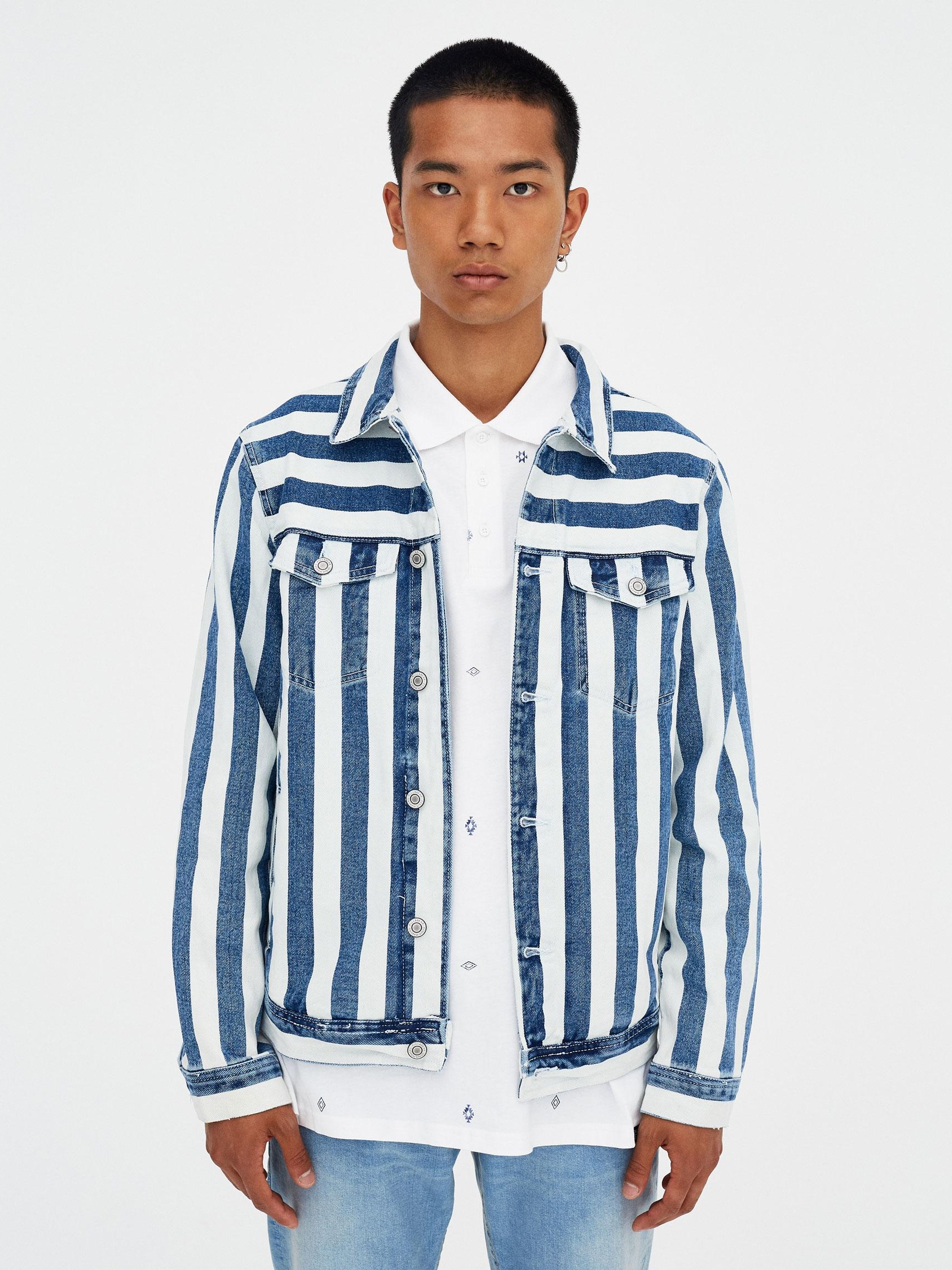 

Джинсовая куртка Pull & Bear 9712/502/400-AAKA L Белая с синим