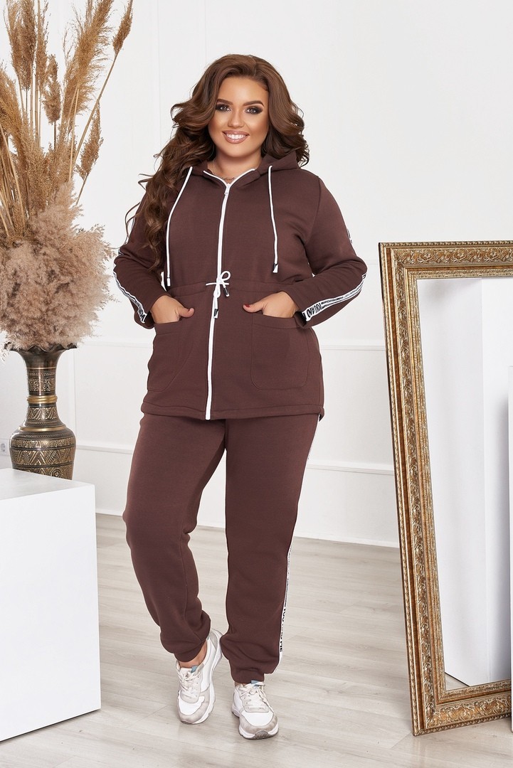 

Костюм спортивный однотонный теплый трехнить на флисе с капюшоном на молнии Miss Podium Шоколадный, Костюм спортивный однотонный теплый трехнить на флисе с капюшоном на молнии Miss Podium Шоколадный 58