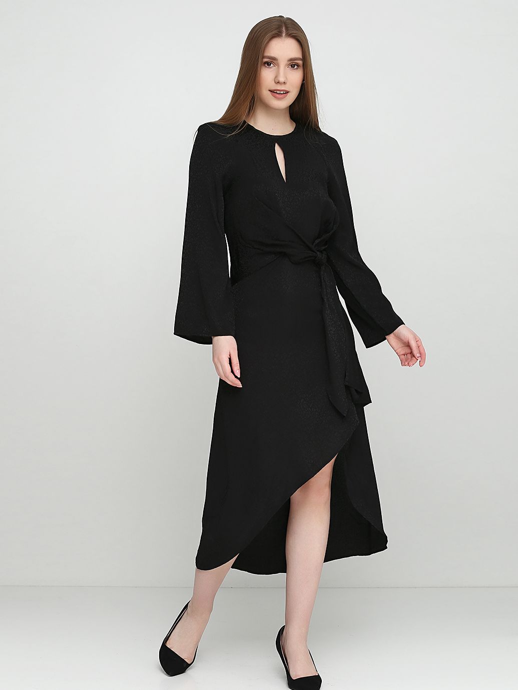 

Платье H&M 2F718227 32 Черное