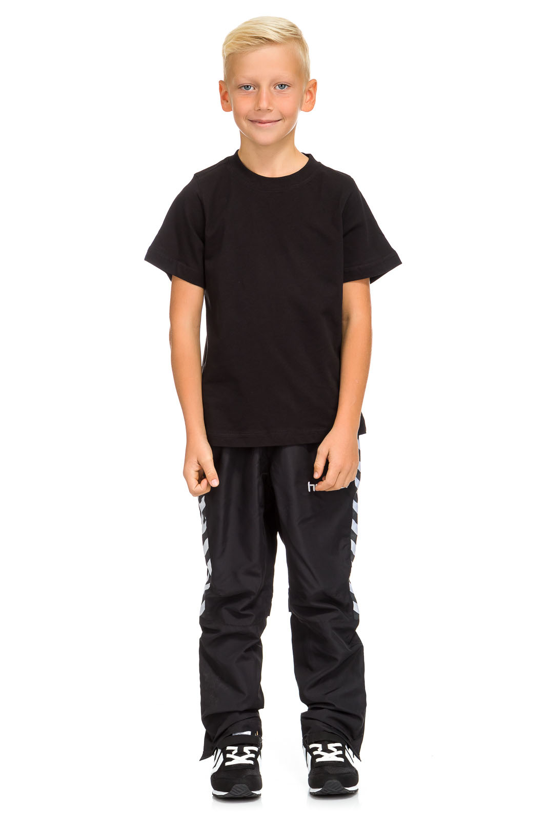 

Детский Hummel комплект 8Y ЧЕРНЫЙ (132-102-2001-8Y--107-145-1048-8Y)