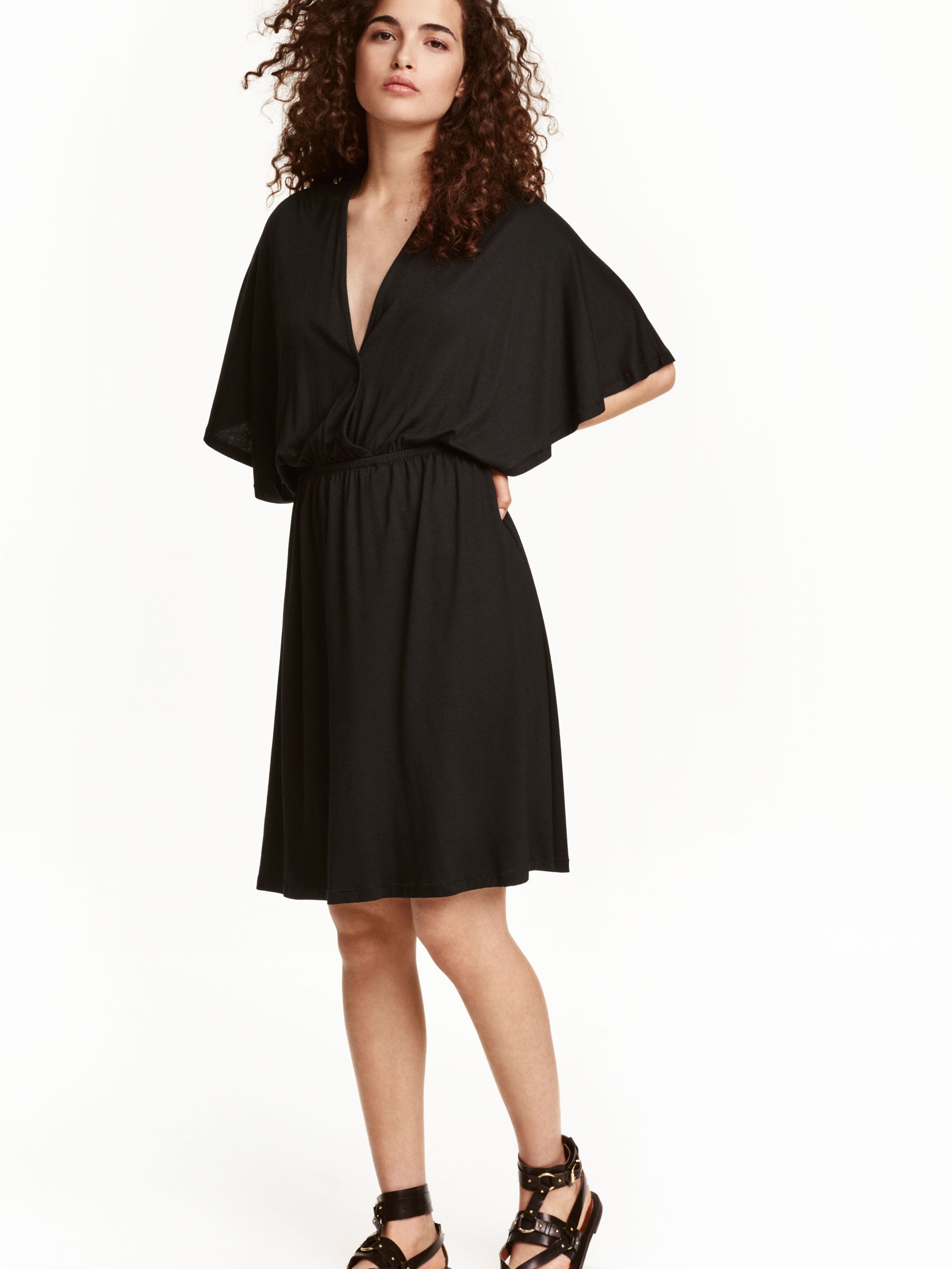 

Платье H&M 3329773-z S Черное