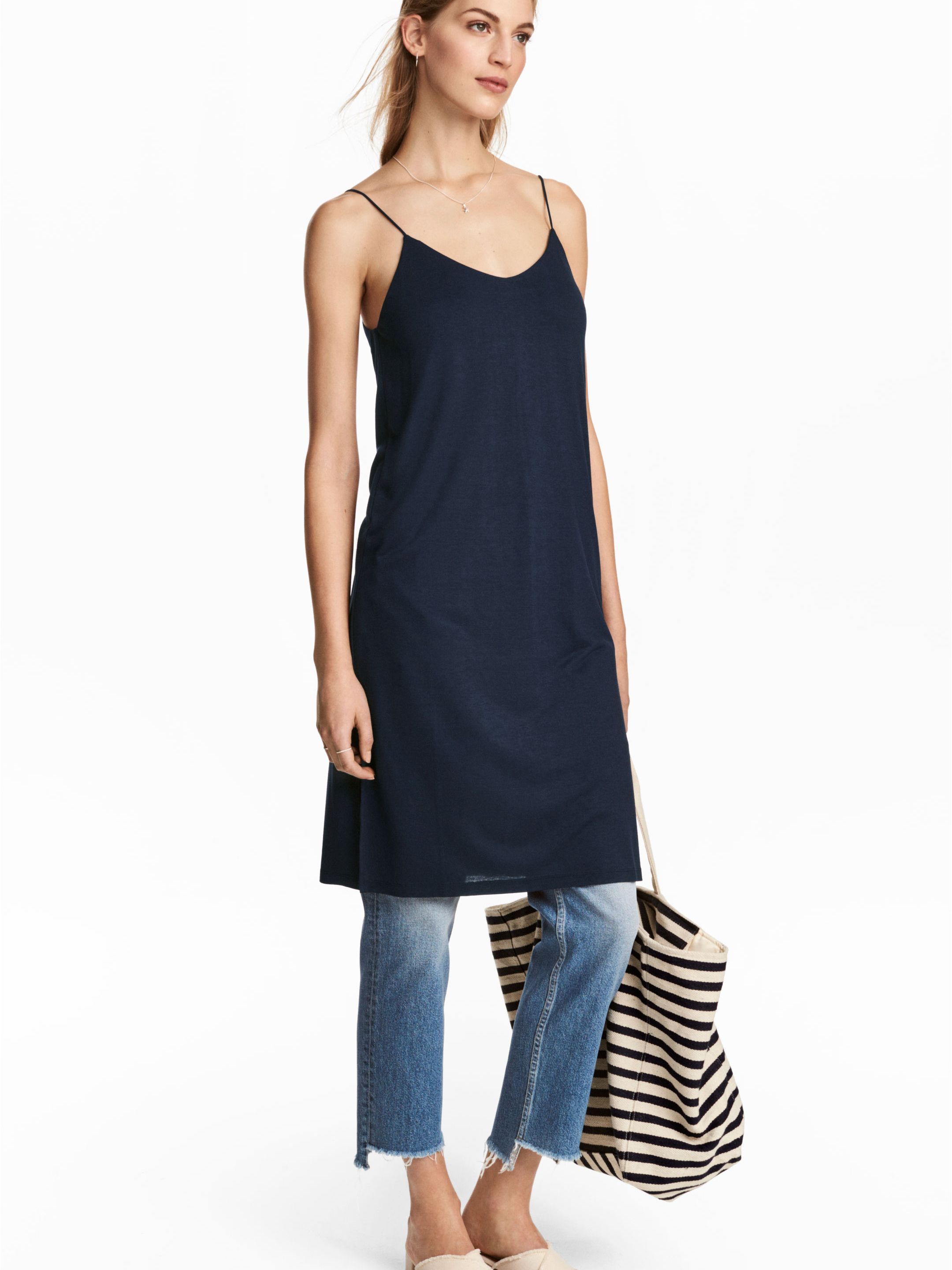

Платье H&M 5261305-AAQJ L Темно-синее