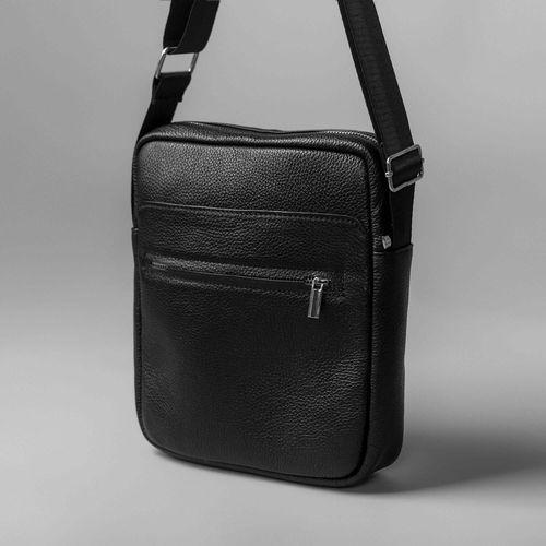 

Сумка мужская кожаная через плечо "Reporter Mini Black" Betterson 810018