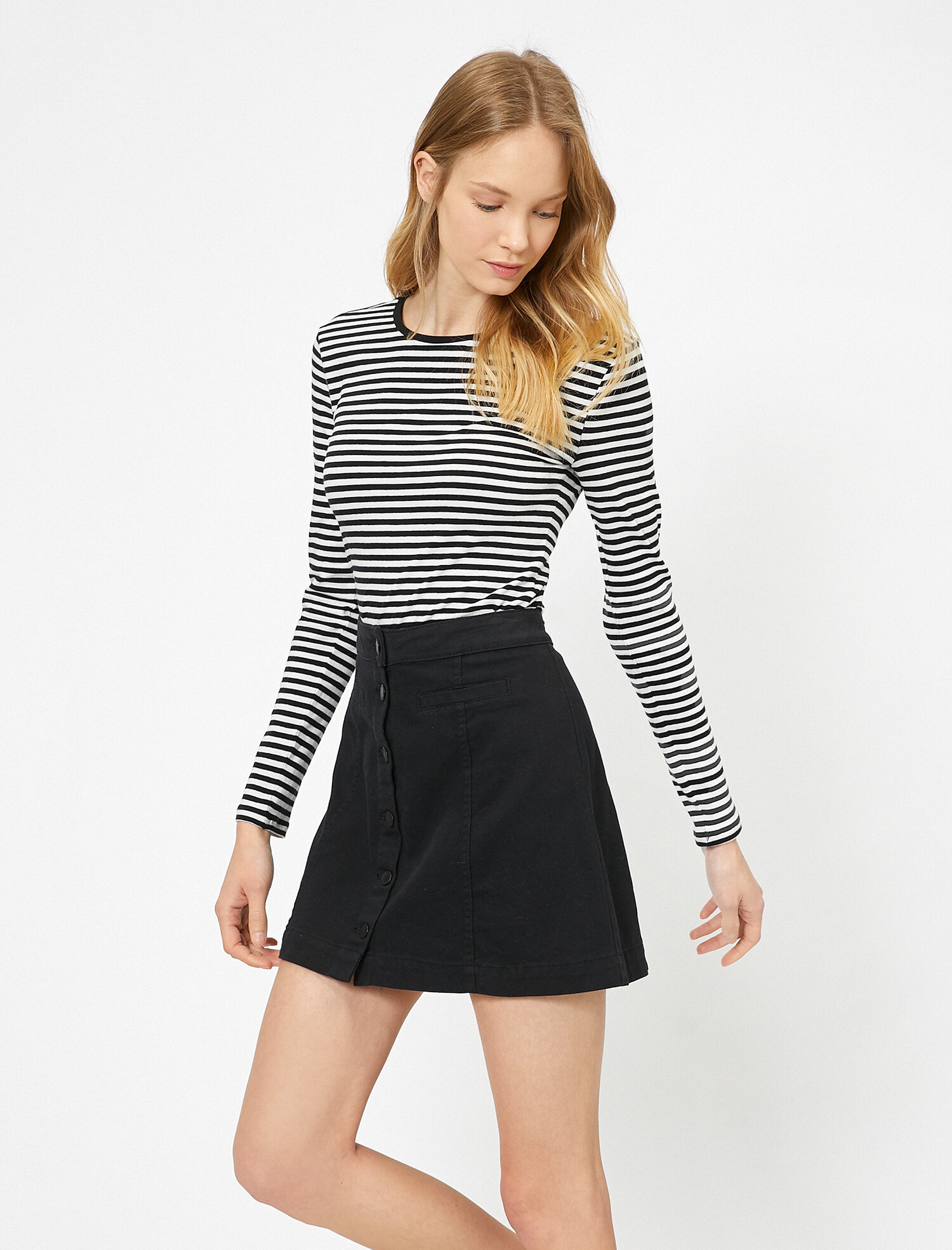 

Лонгслив Koton 0YAL18203OK-J36 XS Black Stripe