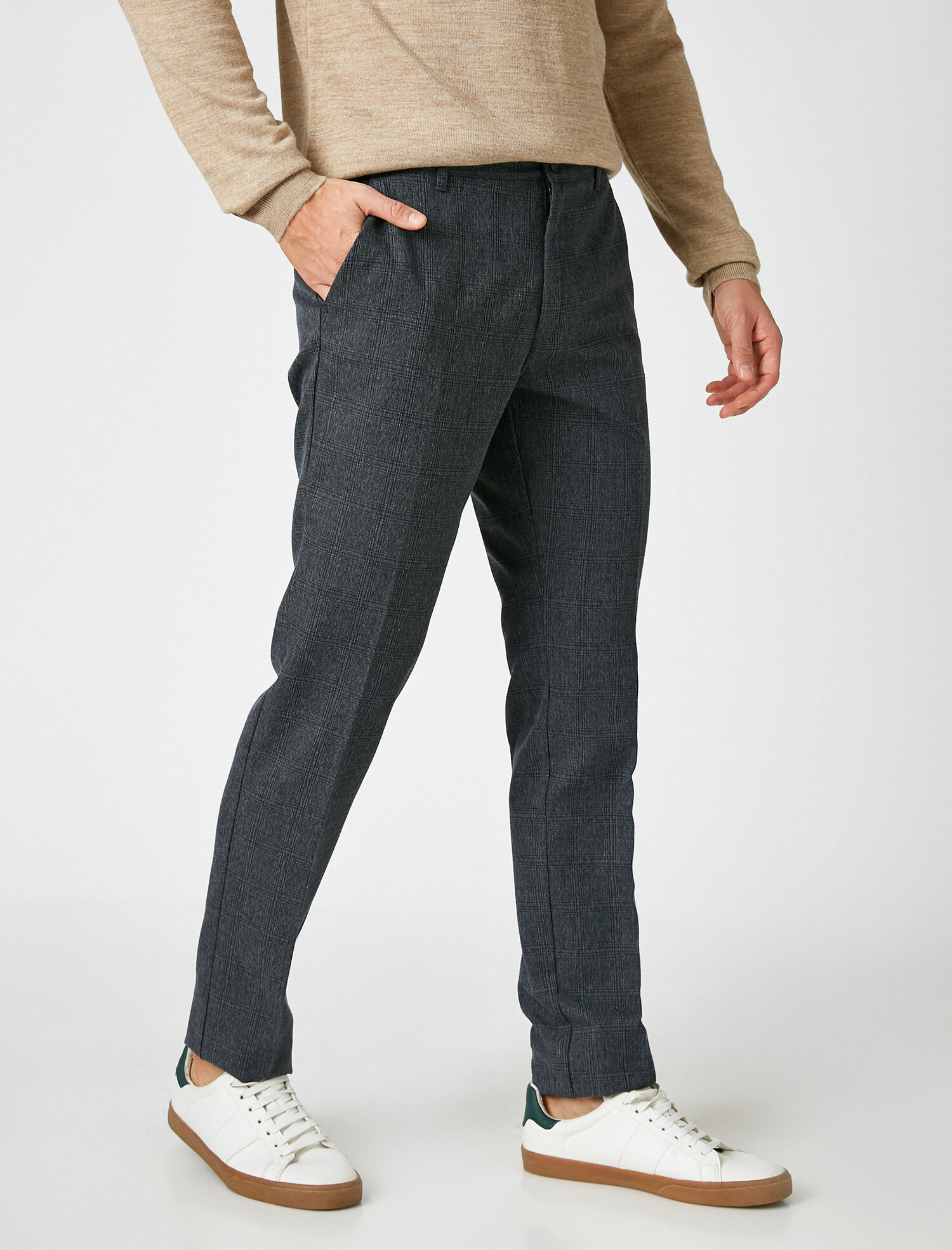 

Брюки Koton 9KAM45792OW 44 Grey check