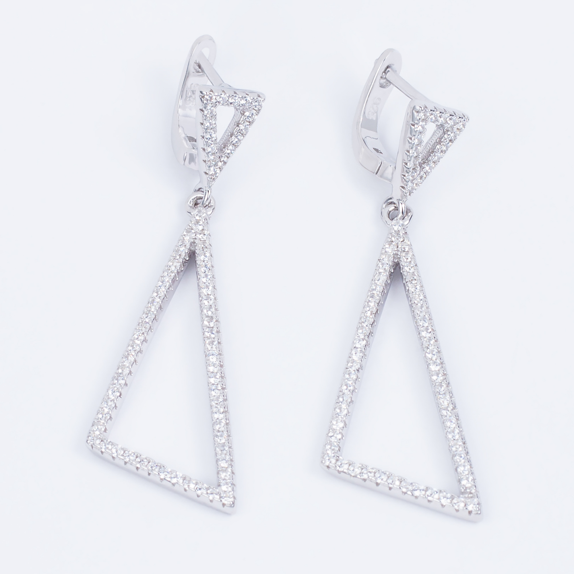 

Сережки TOP Silver 6,07 г 520356б