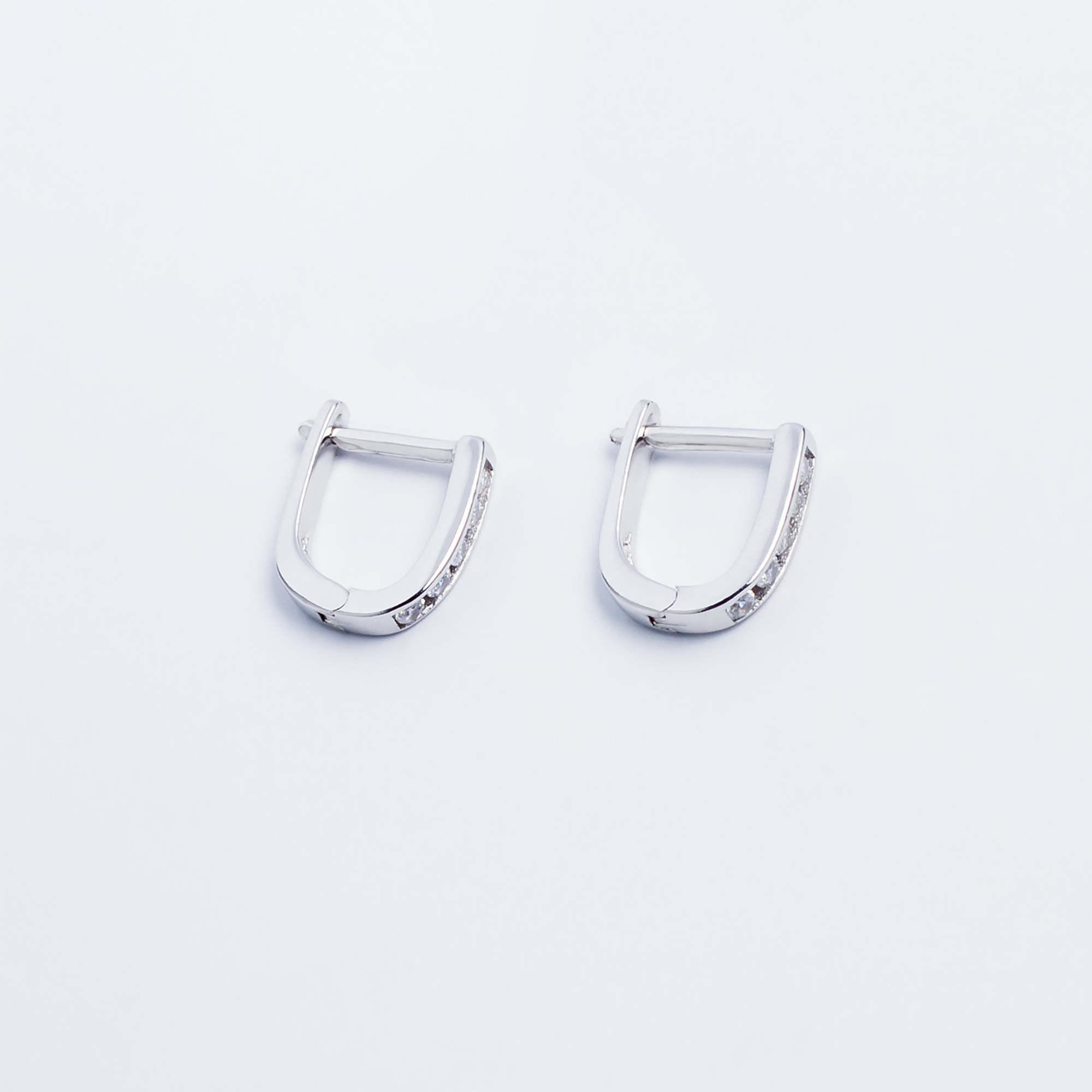 

Сережки TOP Silver 1,00 г 520744б