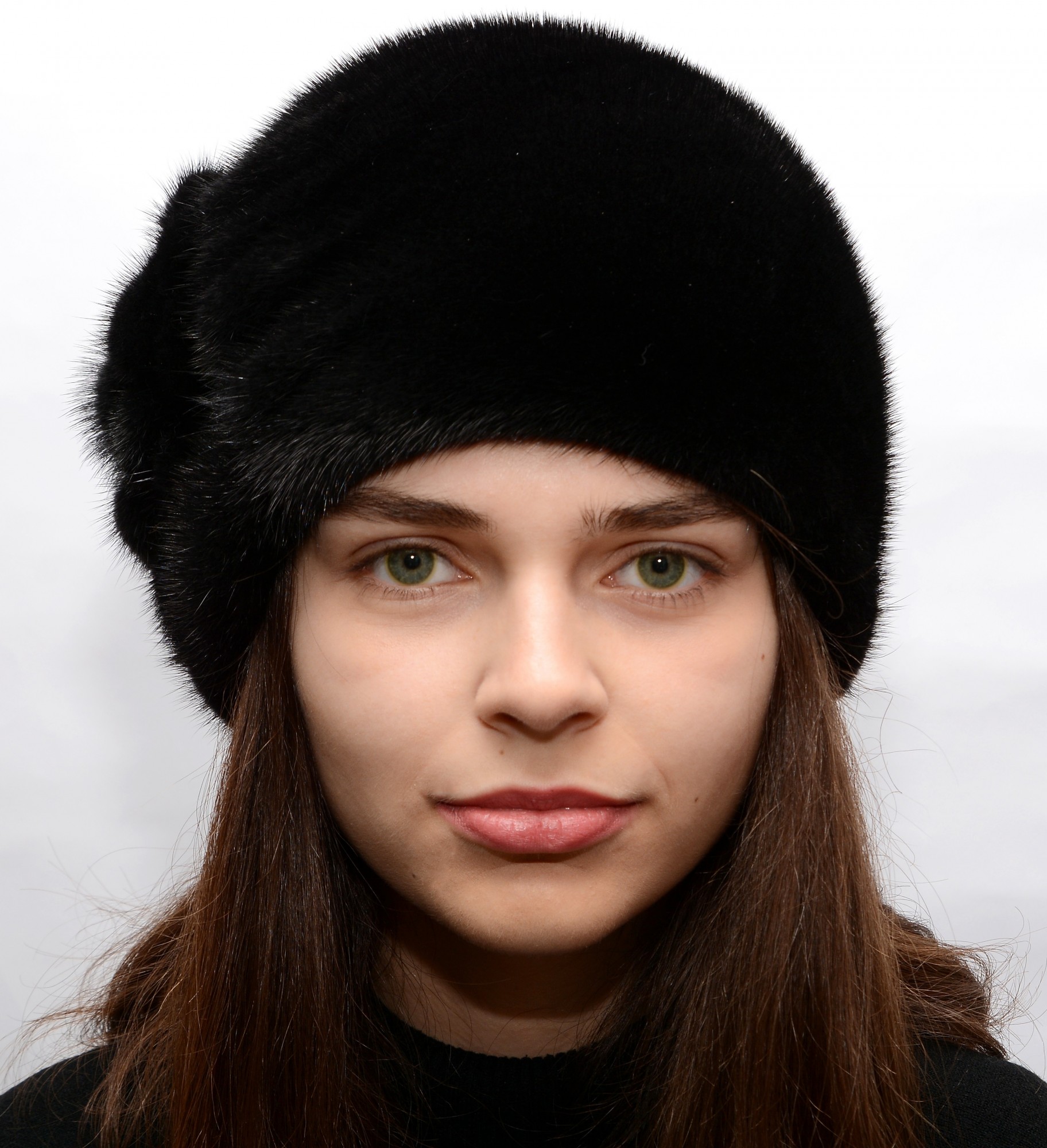 

Шапка норковая Меховой Стиль Шарик конфетка 54/60 Черный (047/A)