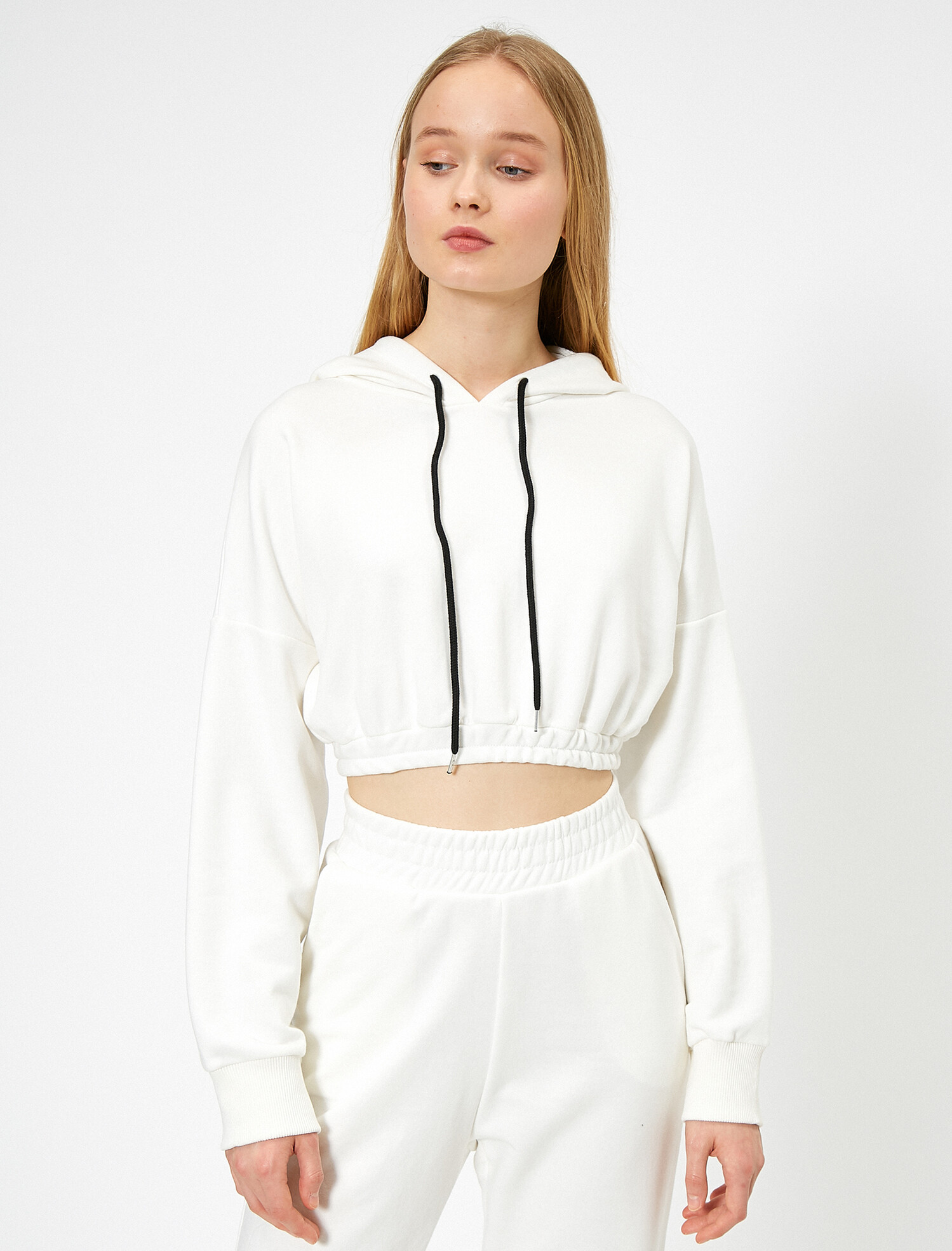 

Худи Koton 0YAF10128FK-001 M Off White