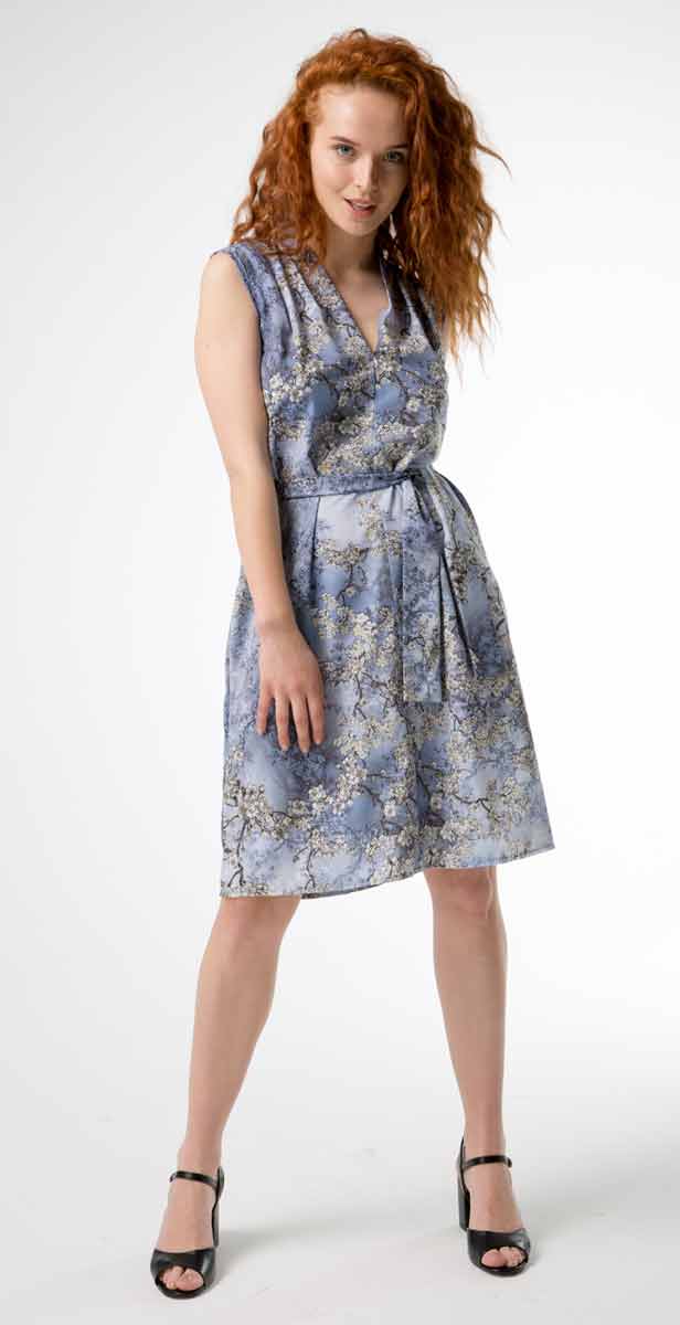 

Платье Innoe Инное с цветами, разноцветный, / (270339, Платье Innoe Инное с цветами, разноцветный, 44/46 (270339_44/46)