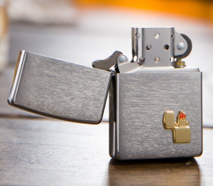 

Зажигалка Zippo Lighter Emblem