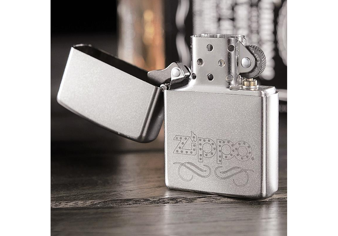 

Зажигалка Zippo 205 ZIPPO SCROLL SATIN CHROME