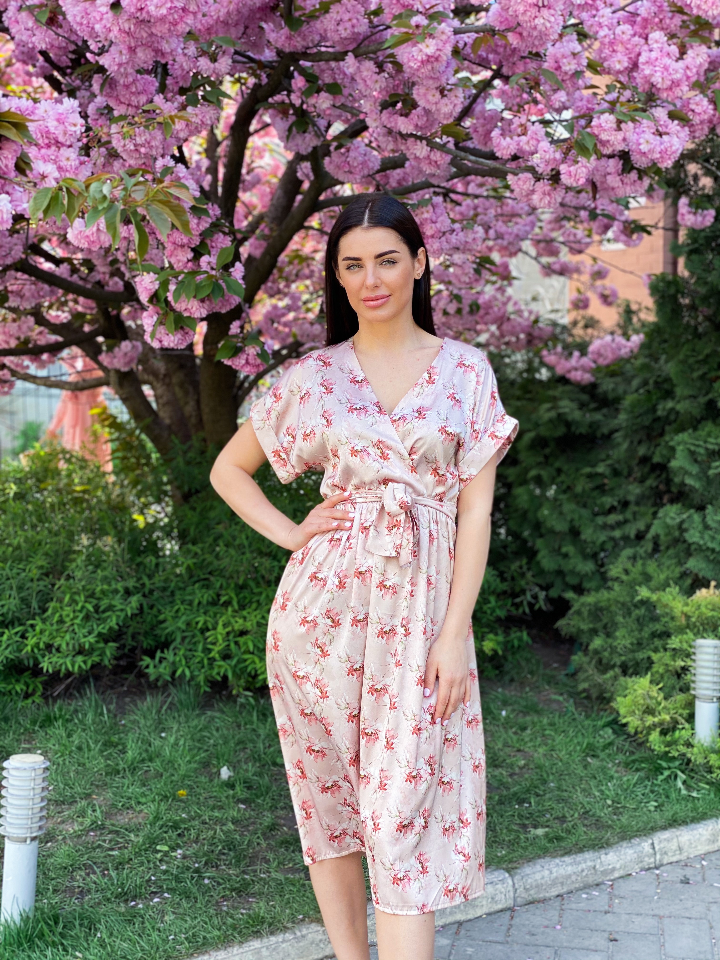 

Сукня Запах Літо KARELLE's L-XL Беж Квіти (06.25.0307.03.L-XL)