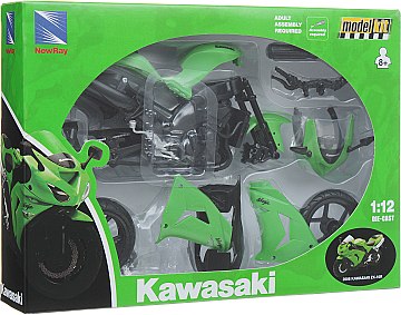 

Мотоцикл 1:12 Kawasaki 2006 ZX-10R - New Ray (20-37553)