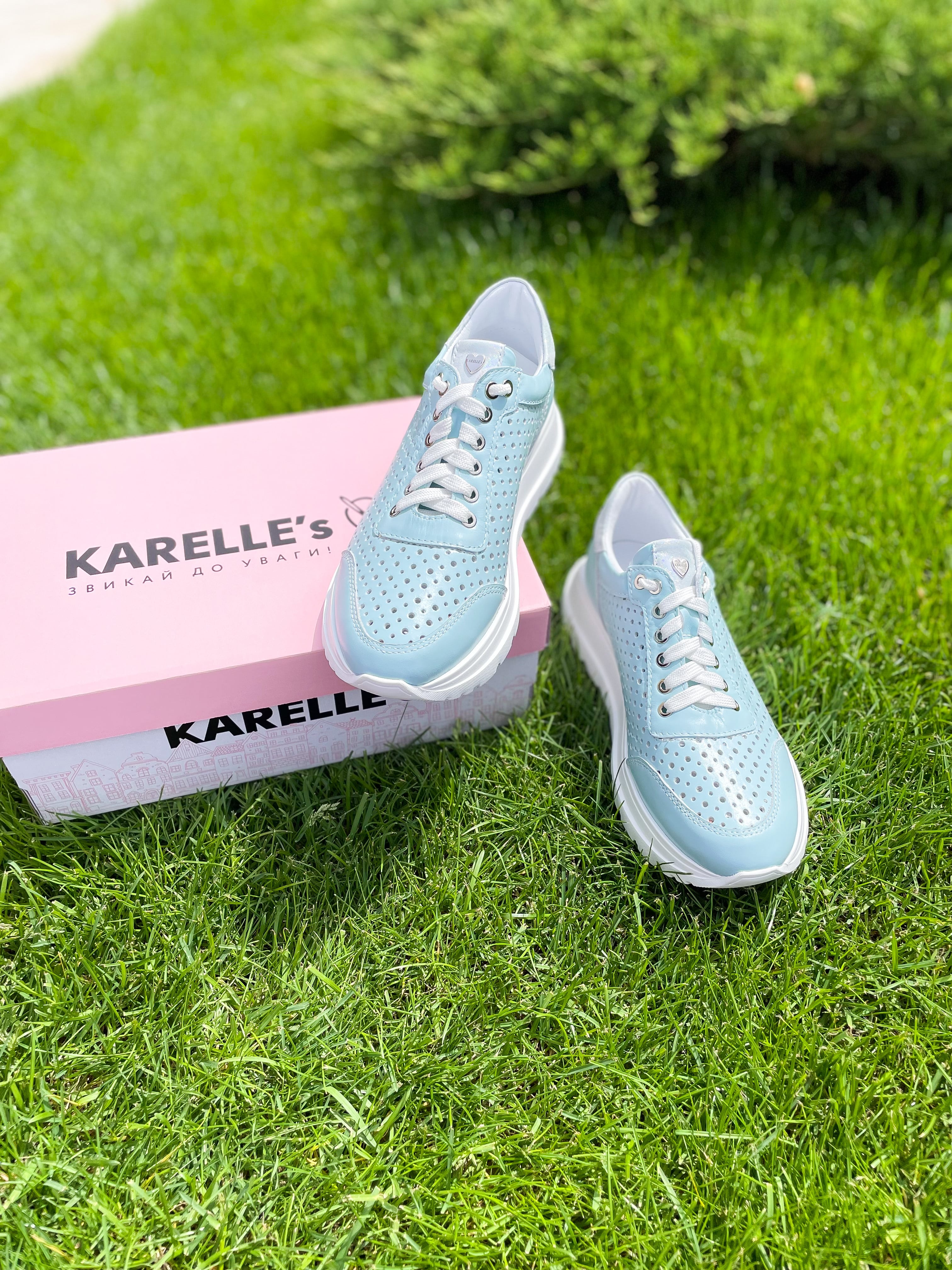 

Кросівки Перфорація KARELLE's 39 Блакитний 30.74.0702.00.39