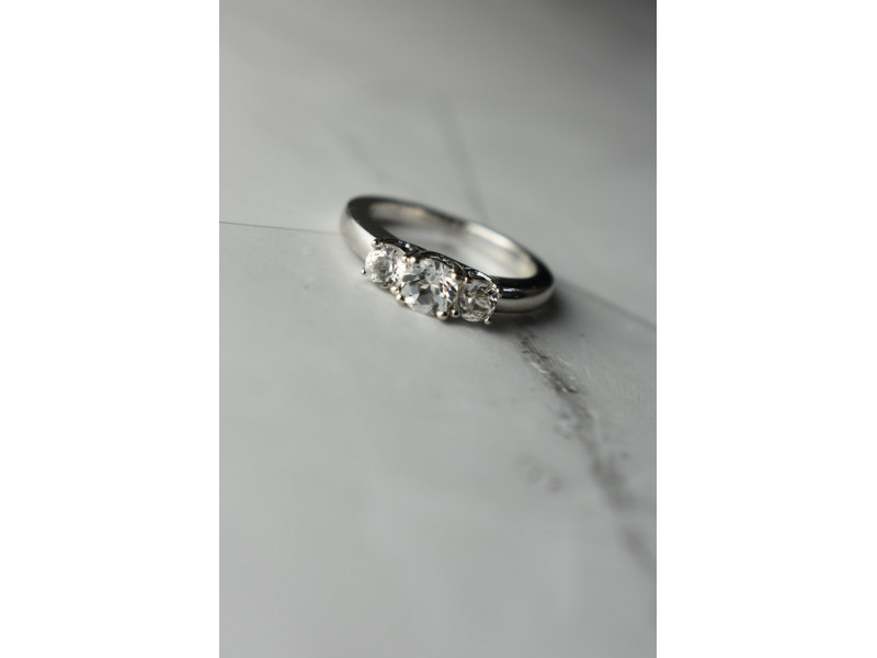 

Серебряное кольцо с белой (бесцветной) Шпинелью 925 проба Sky Jewelry 001353
