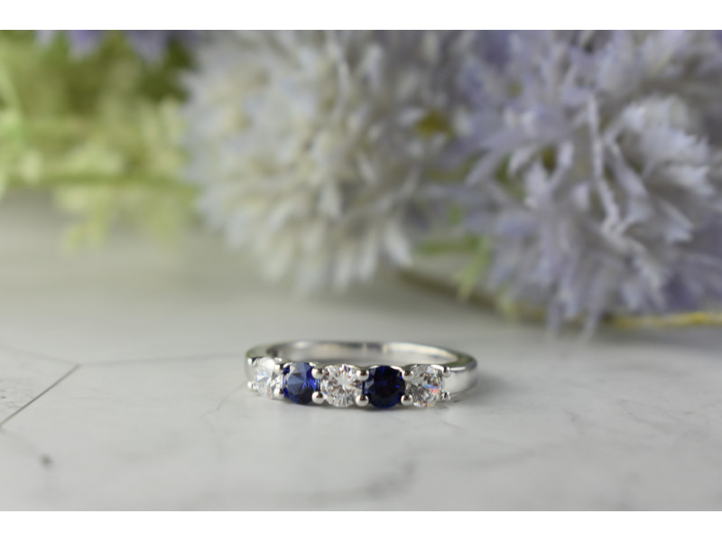 

Серебряное кольцо с синими Топазами и Фианитами Натуральный Sky Jewelry 001620
