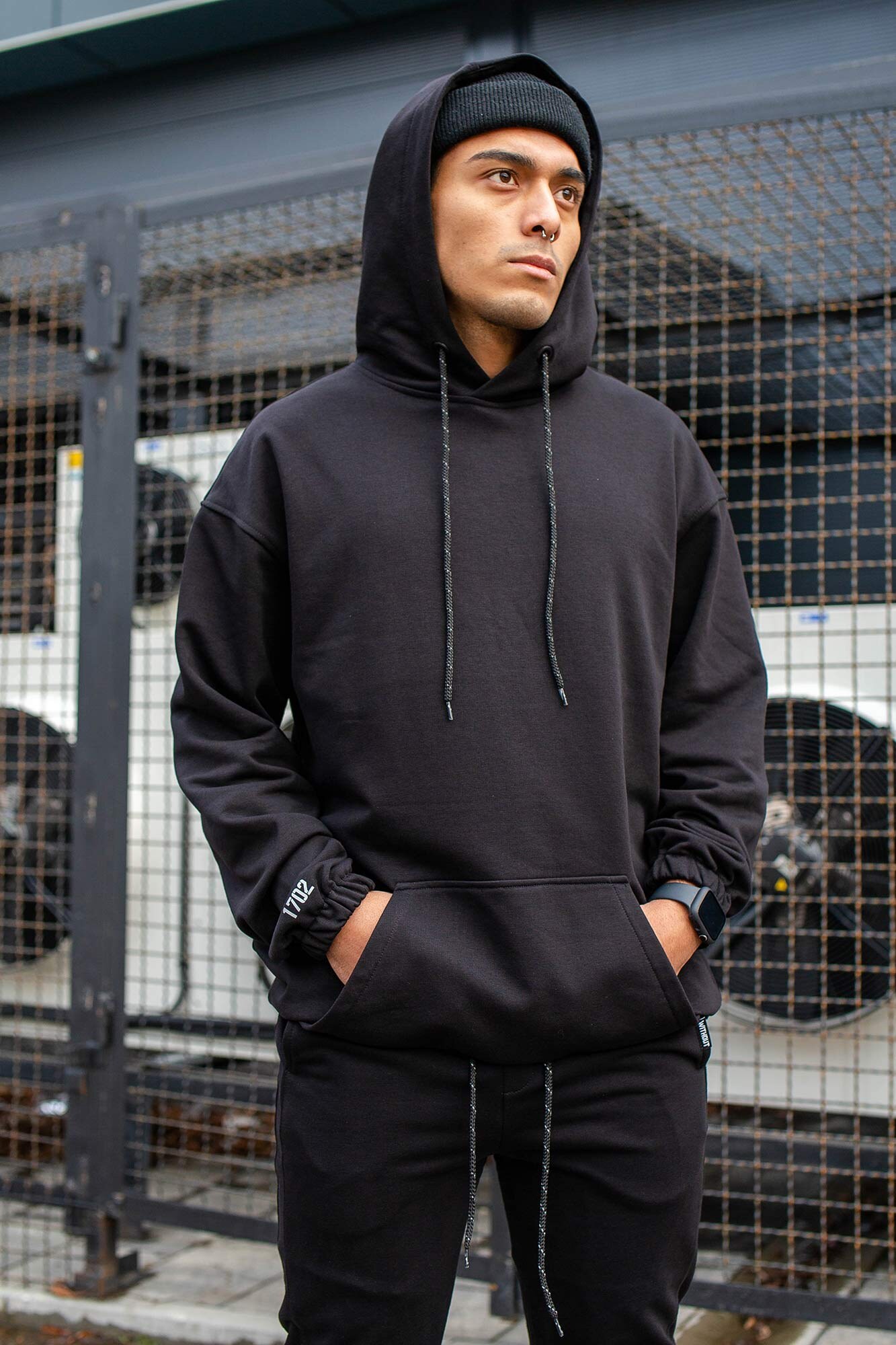 

Оверсайз Without худи Reflective / Черный, Оверсайз Without худи Reflective S/M Черный