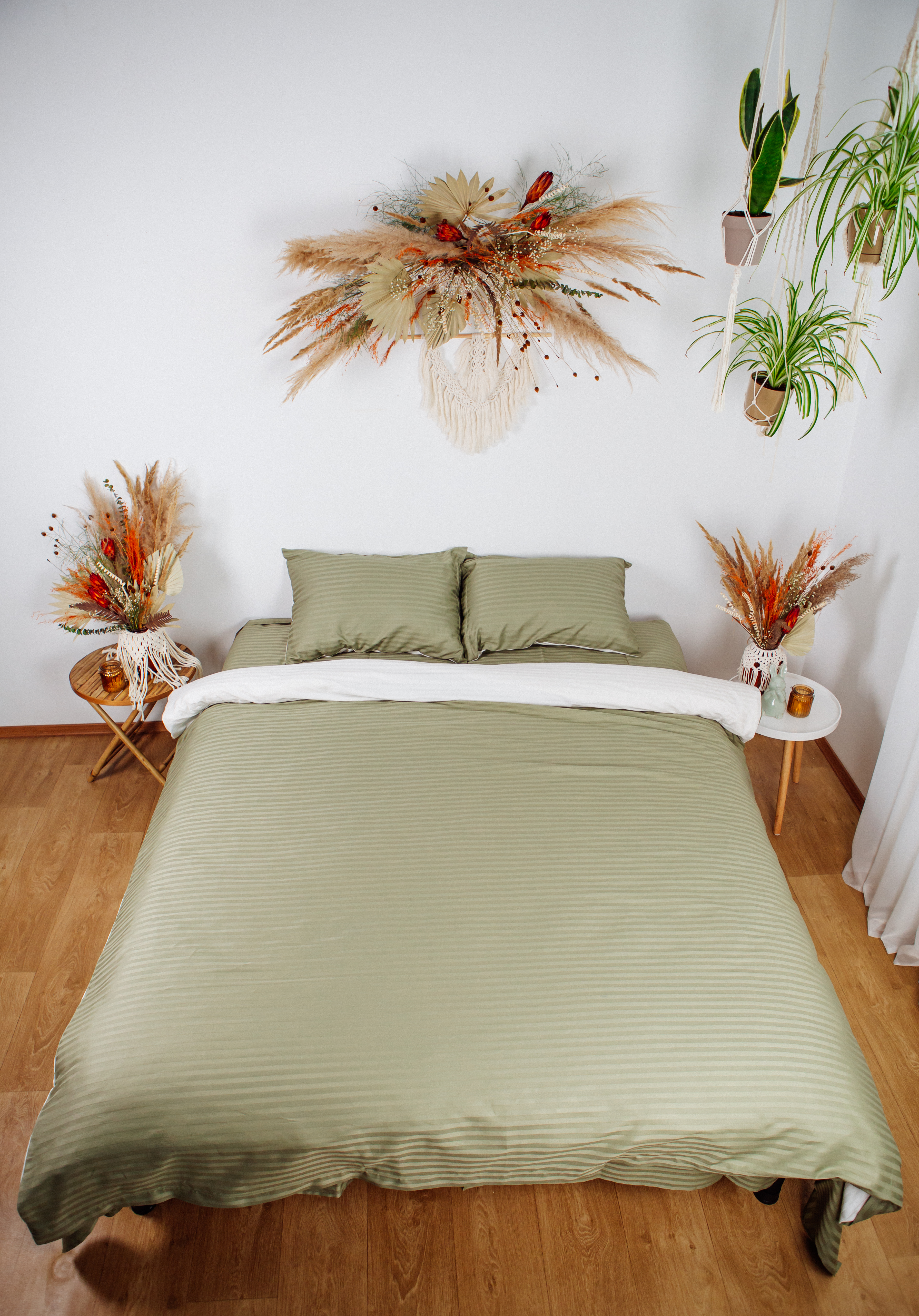 

Комплект постільної білизни SV.HOME Сатин-Страйп Olive- White Полуторний (0043)
