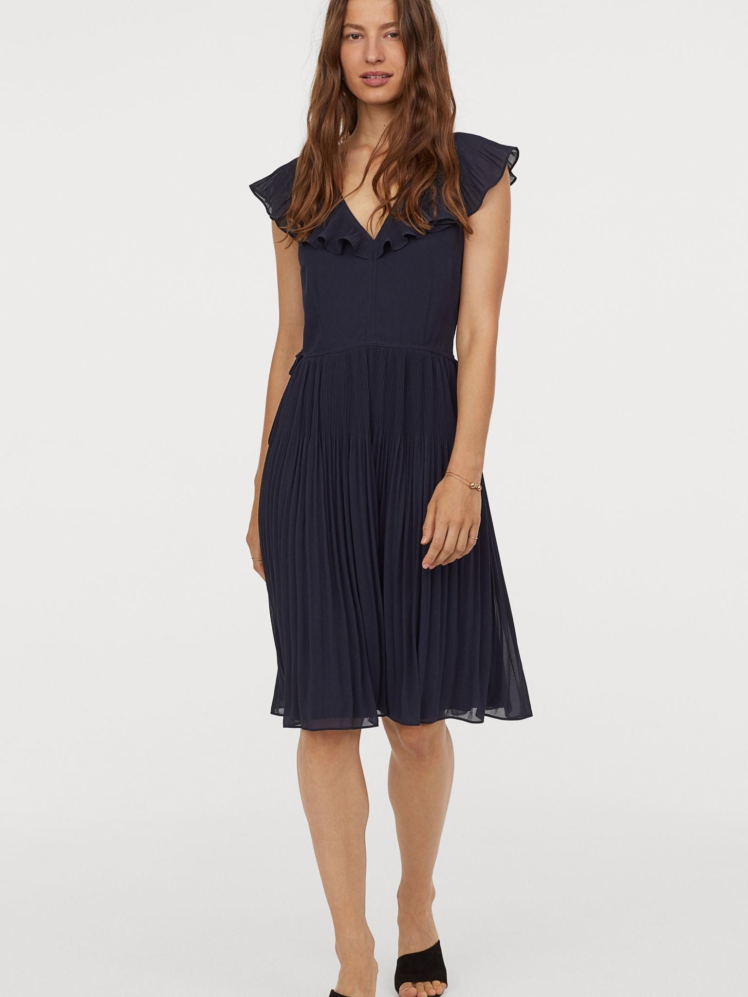 

Платье H&M 7723160-AAQJ 42 Темно-синее