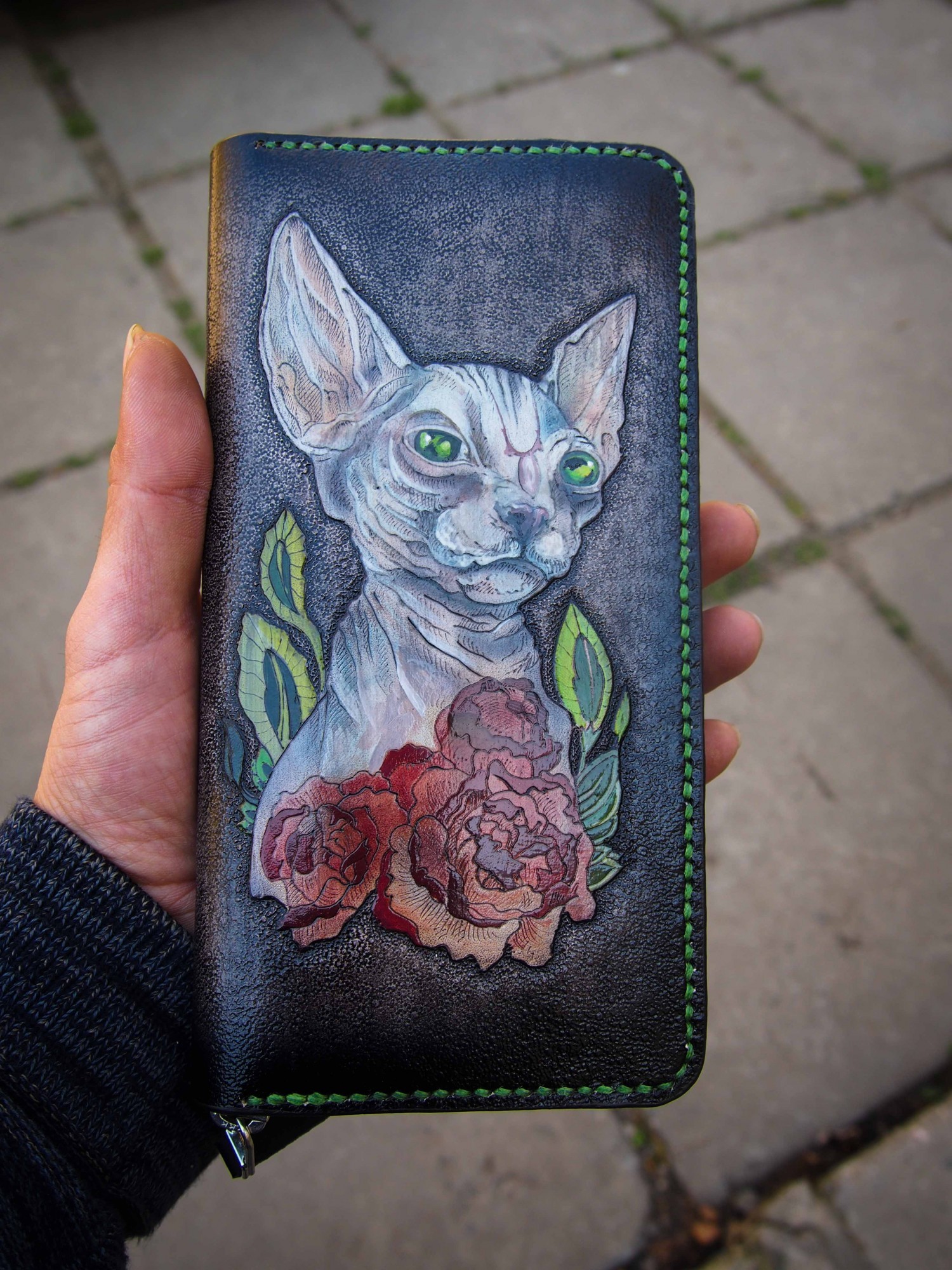 

Женский кожаный кошелек Smyrnov Leather на молнии сфинкс 20 x 11 x 2 см серый