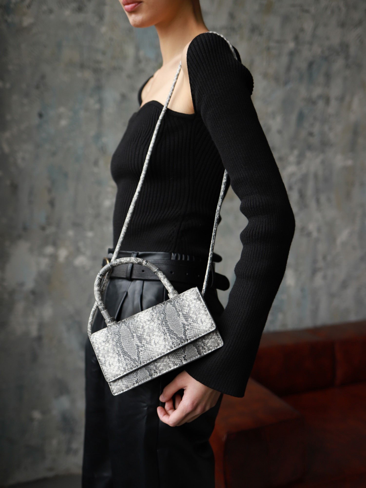 

Женская сумка Bagsmini Amy Bag Серо-белая