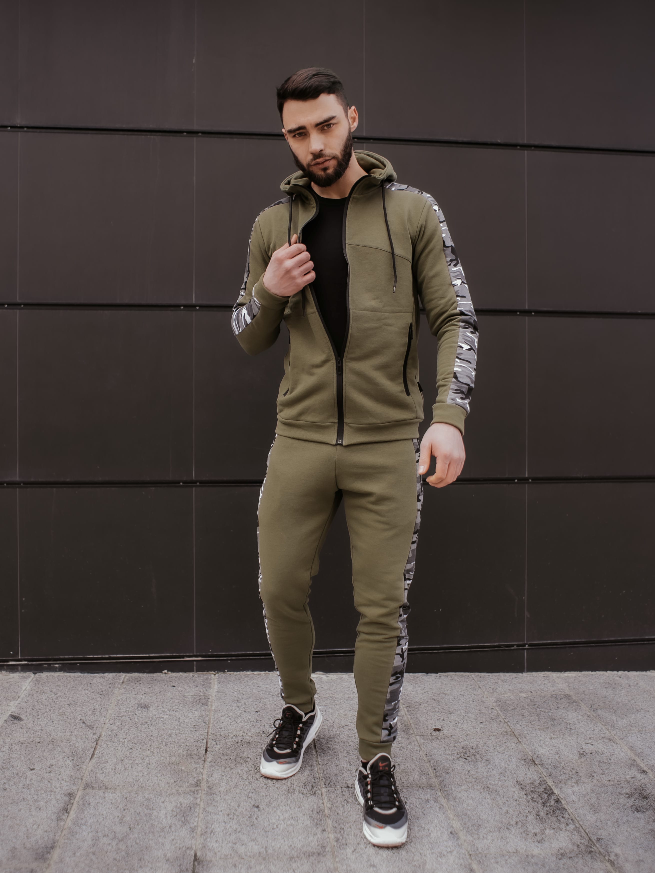 

Спортивный костюм IBR Dazzle 1617011897 XL Хаки