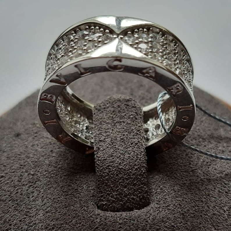 

Серебряное кольцо Family 17 размера в стиле Bvlgari BHR83690