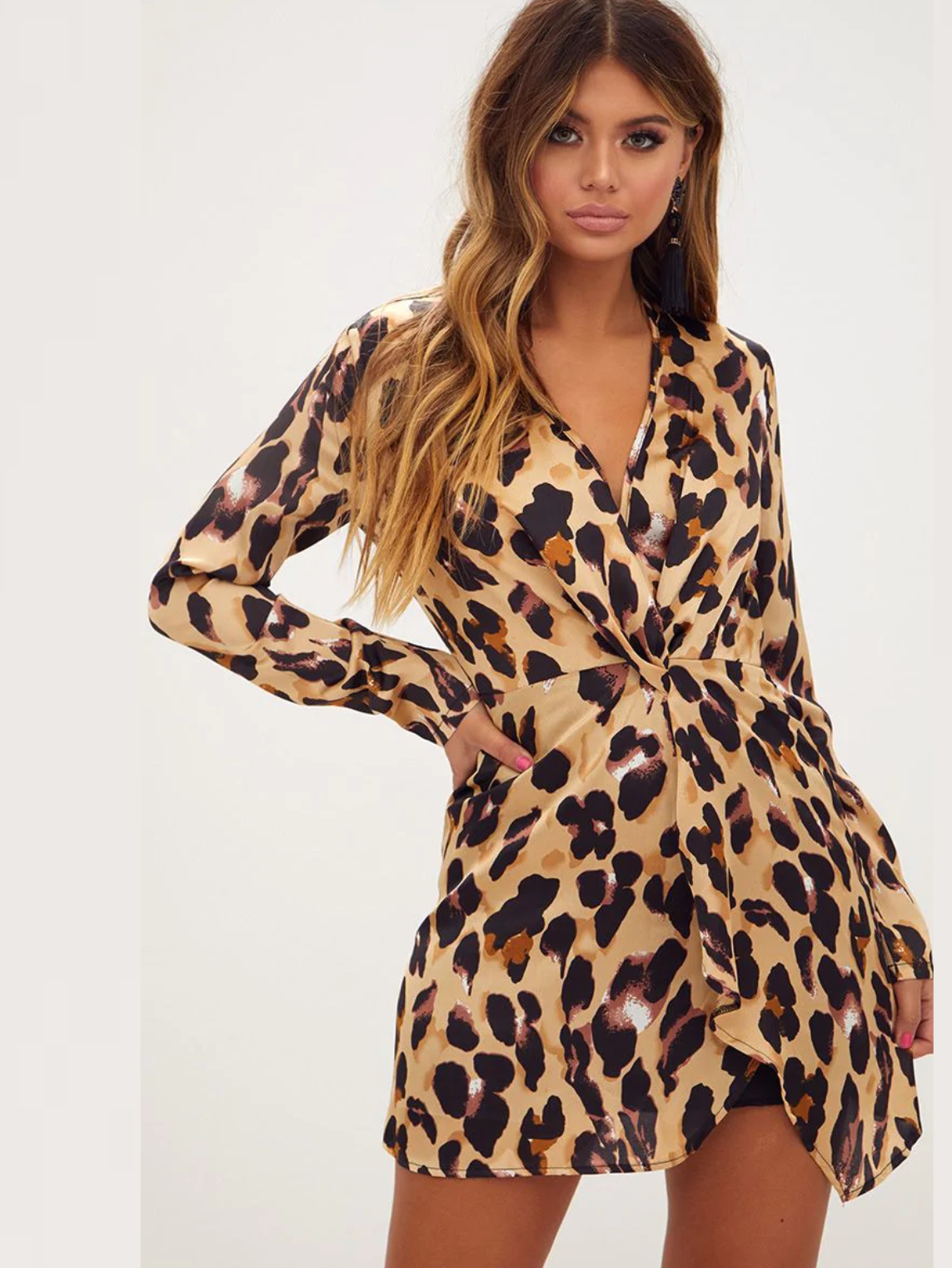 платье из леопардовой ткани фото