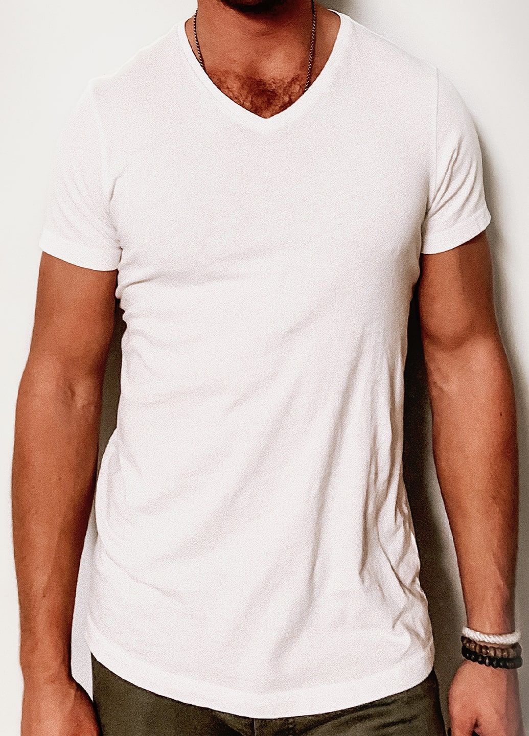 

Футболка V-образная горловина Larox XL Белый (LX-FB2M-XL-1106)