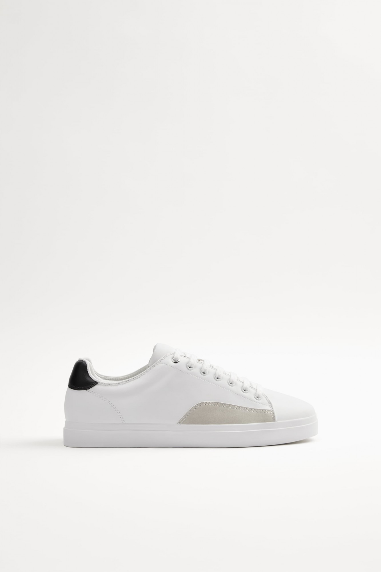 

Базовые кеды Zara размер 45 белый 2207/620/001