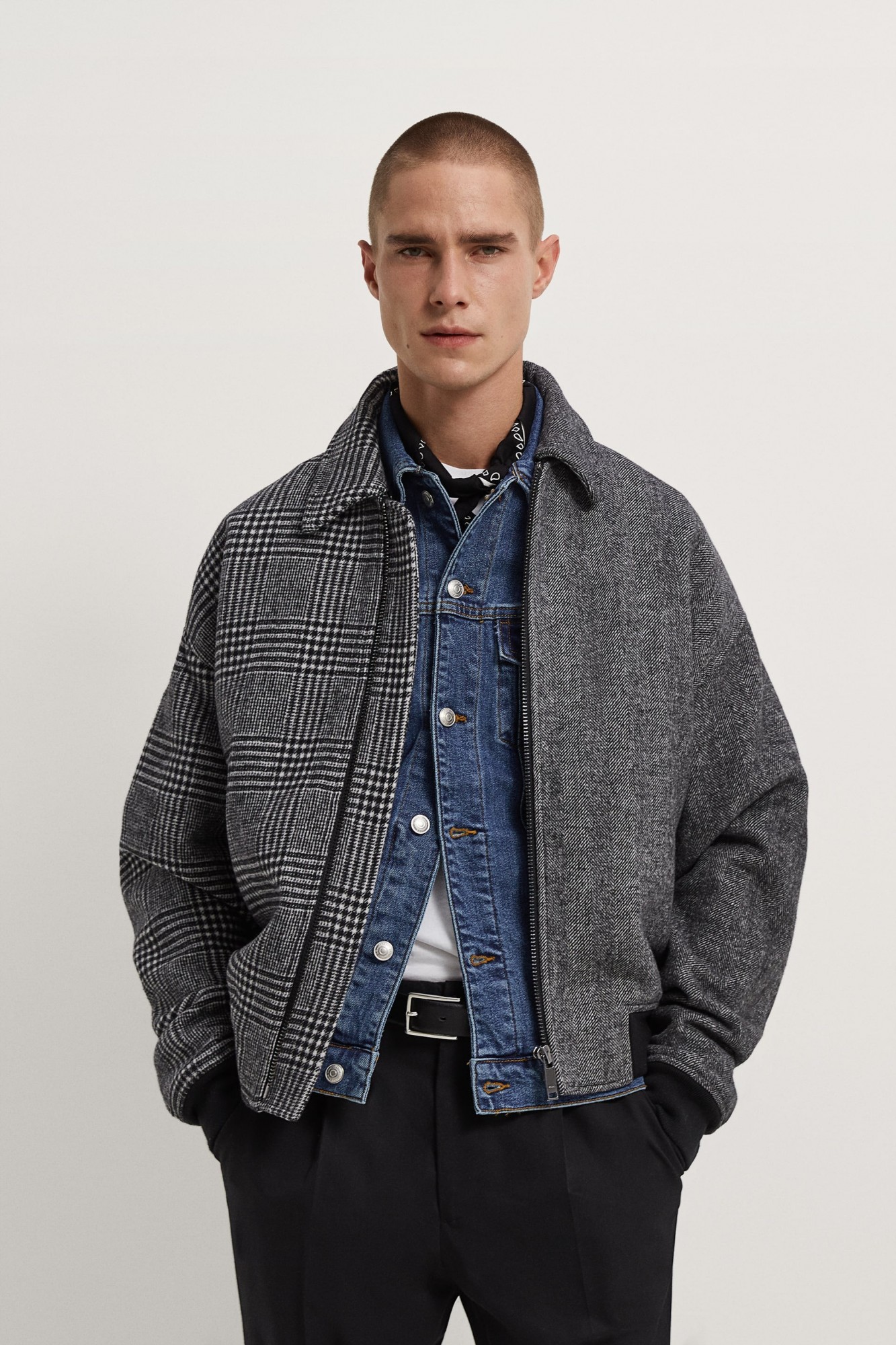 

Комбинированная куртка в клетку Zara размер М серый 8288/657/802