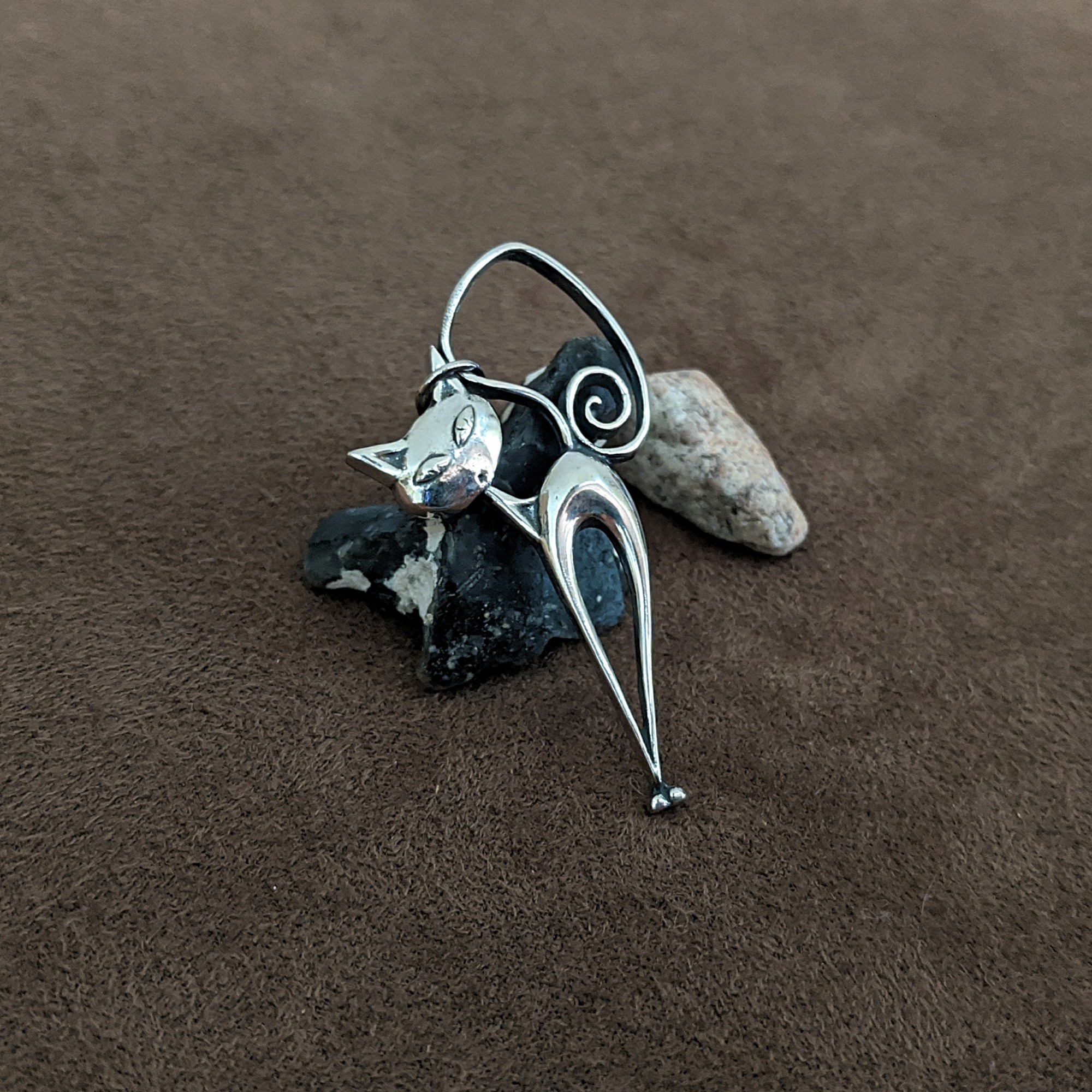 

Серебряный кулон "Элегантная кошка" ручная работа 1144