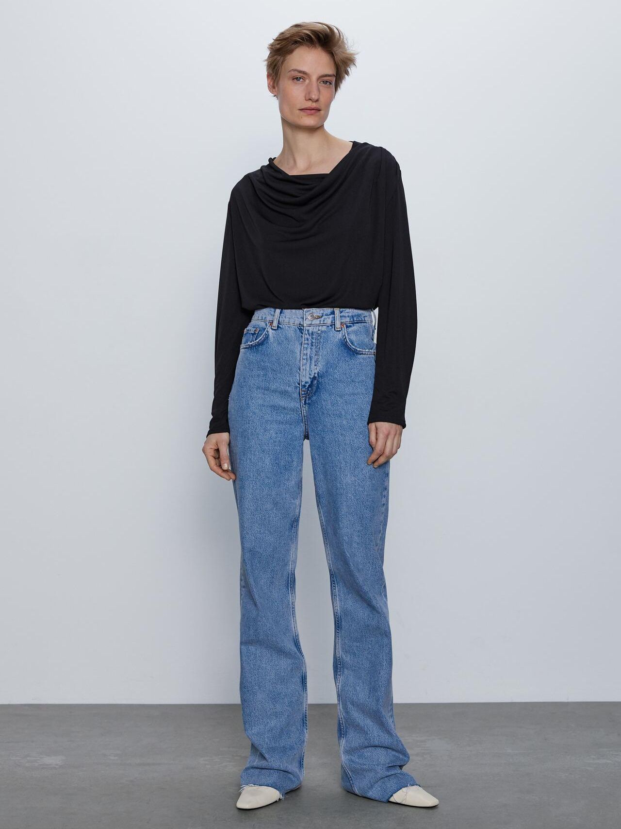 

Блузка Zara 4886/020/800-AAAD S Черная