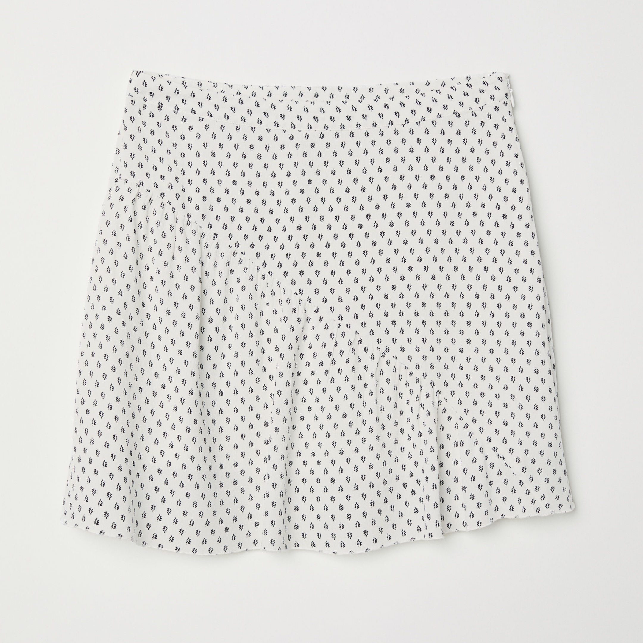 

Юбка H&M 6364217-AAOL 46 Белая с черным