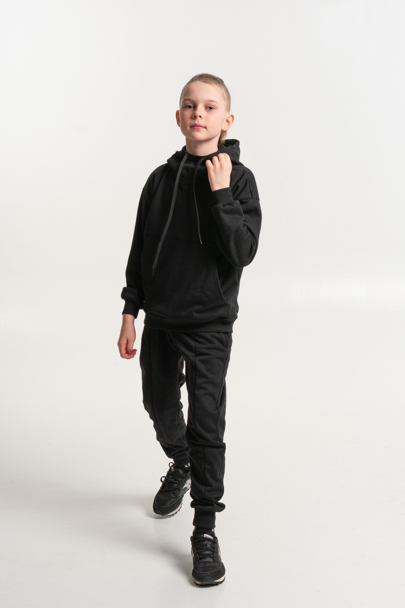 

Спортивний костюм MilaClub MCL0022boys 158 чорний