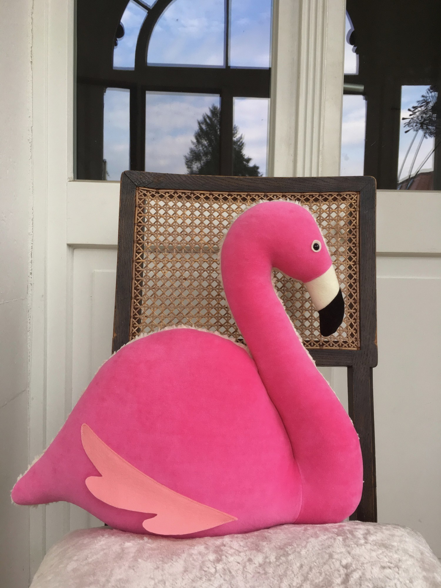 

Декоративная подушка Madana Studio "Розовый фламинго" рост 40 см