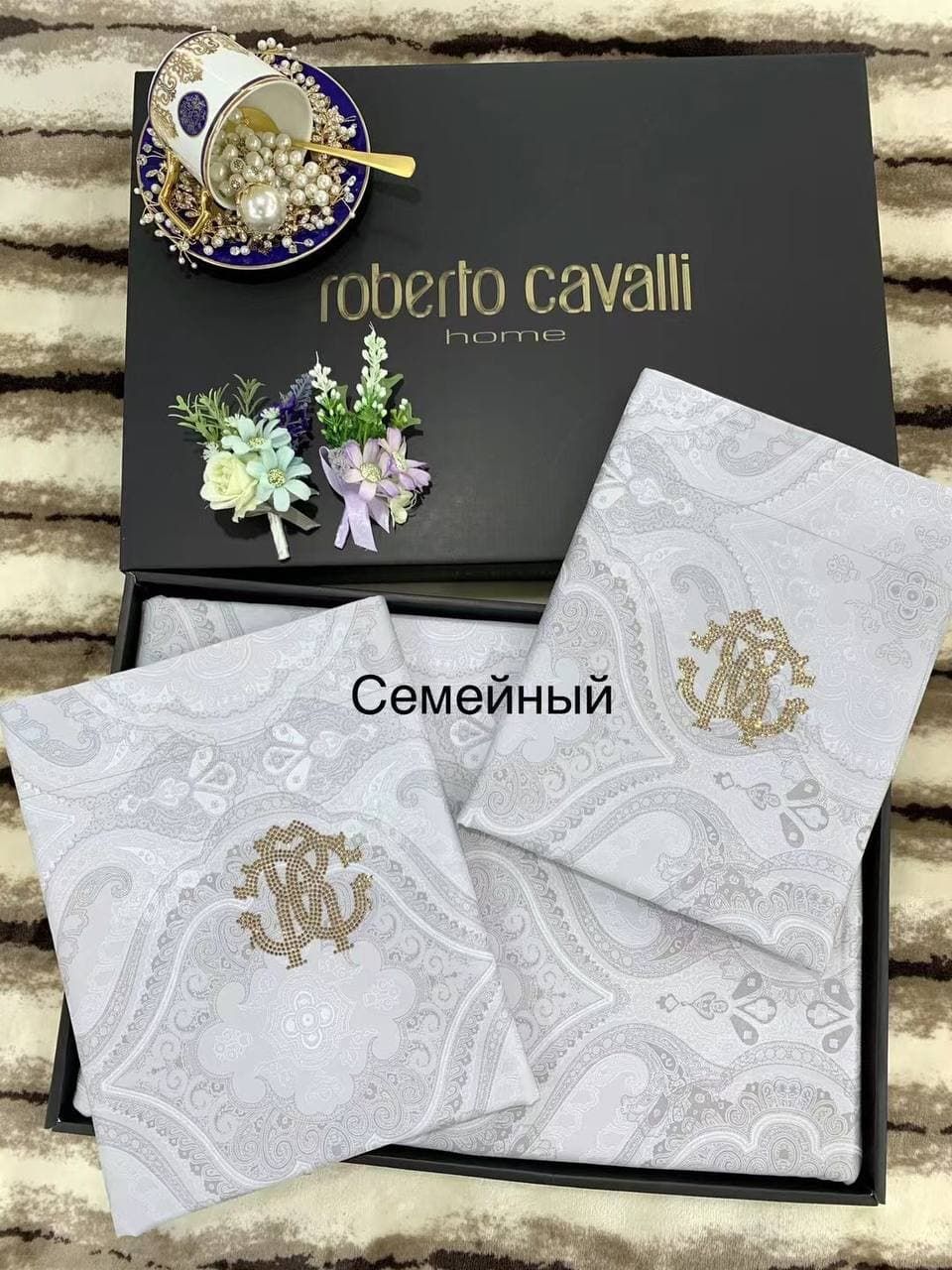 

Постельные наборы Roberto cavalli 150*210 150_210_30_381rb